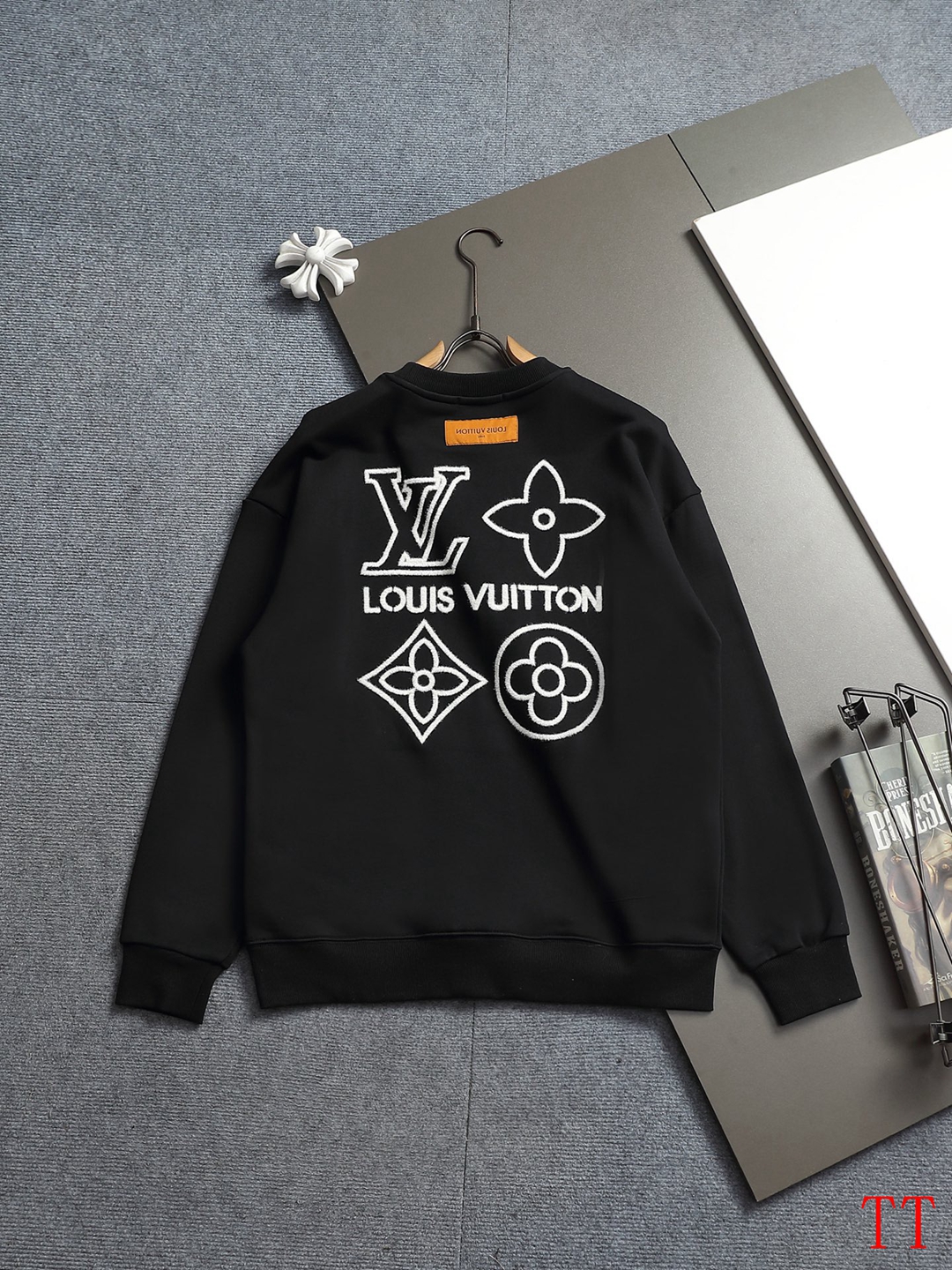 Cheap Louis Vuitton Hoodies in 218099, $60 USD- [IB218099] - Replica Louis Vuitton Hoodies