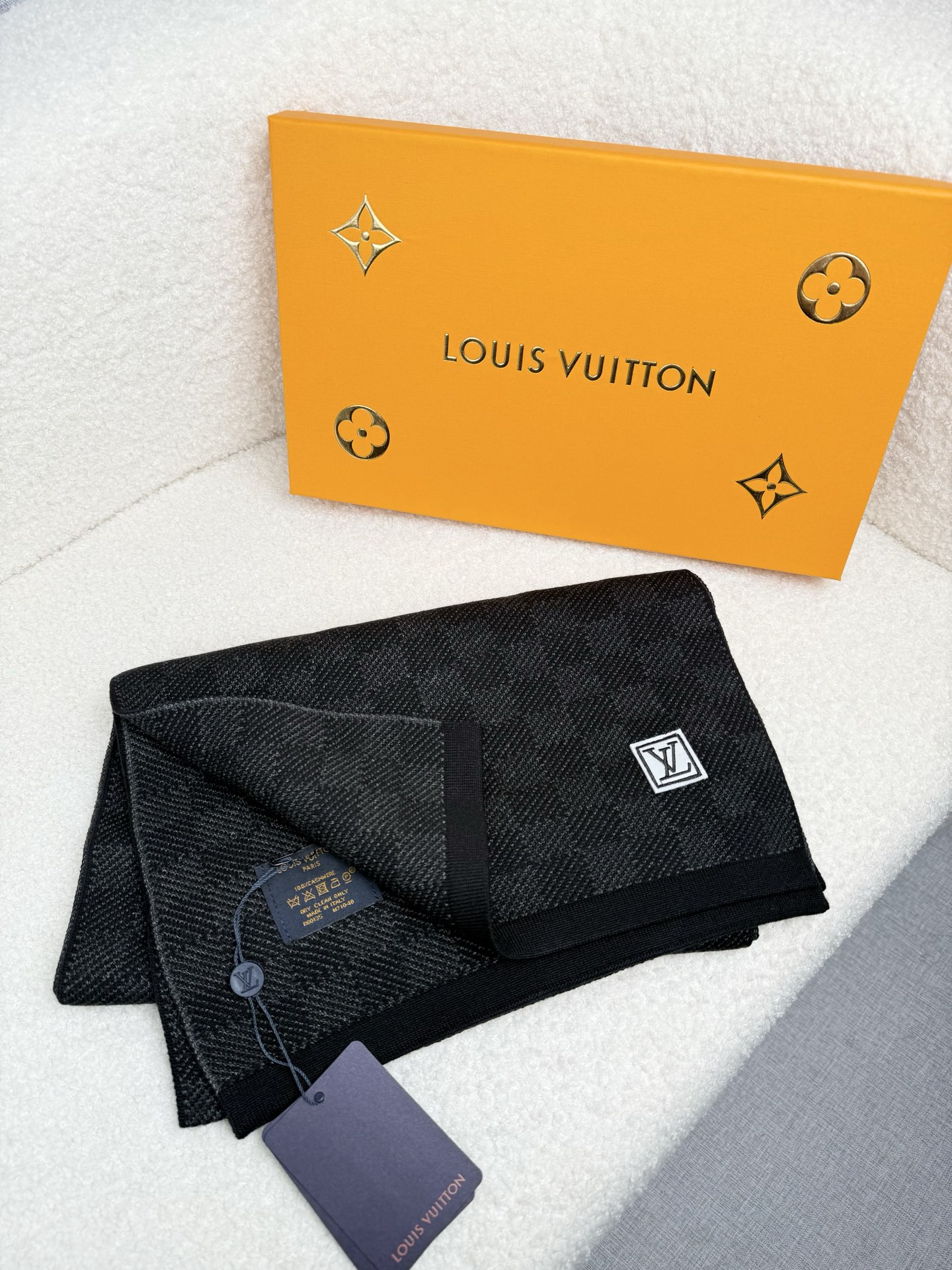 Cheap Louis Vuitton Scarf for Men in 218168, $55 USD- [IB218168] - Replica Louis Vuitton Scarf for Men