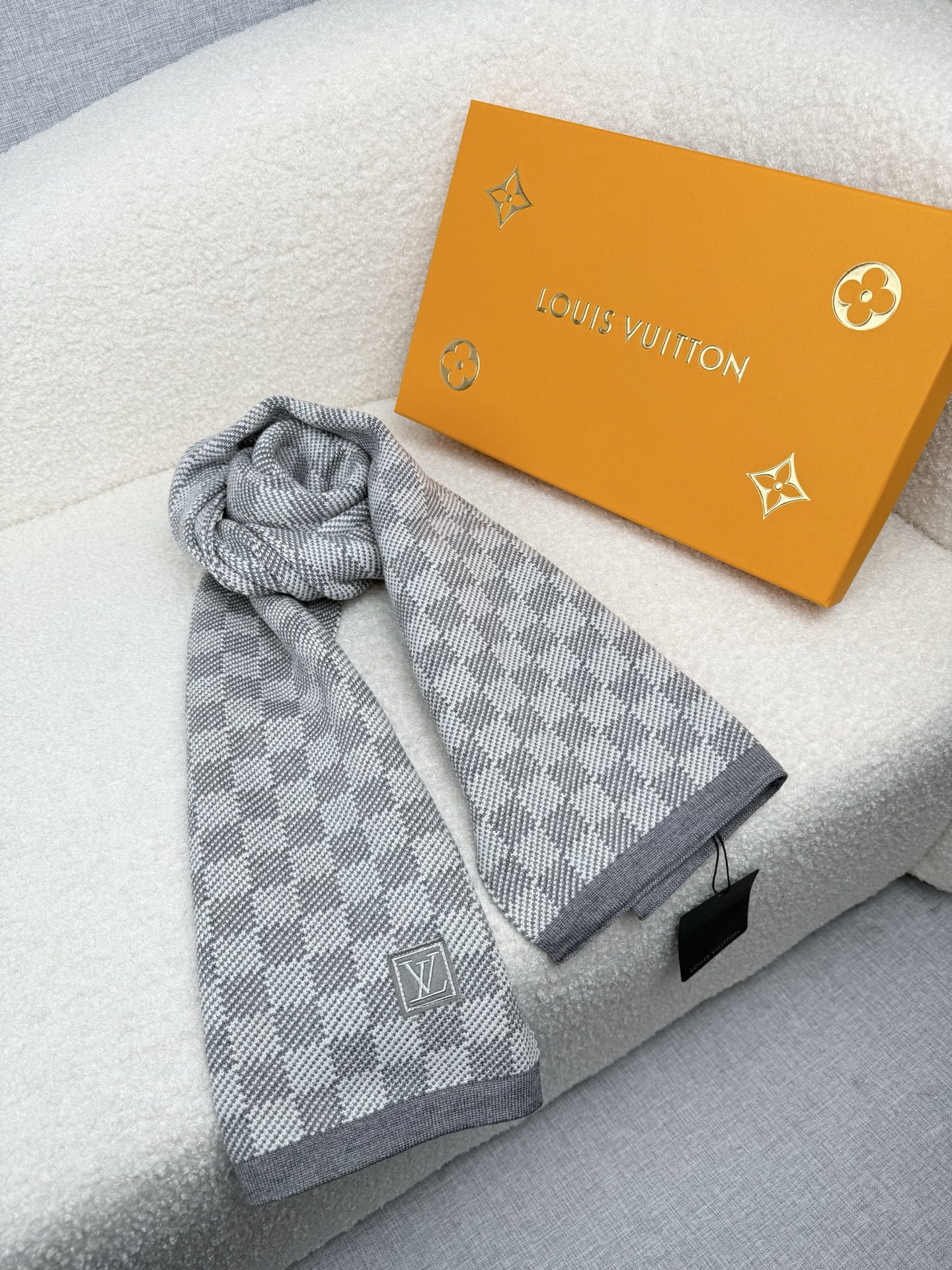 Cheap Louis Vuitton Scarf for Men in 218169, $55 USD- [IB218169] - Replica Louis Vuitton Scarf for Men