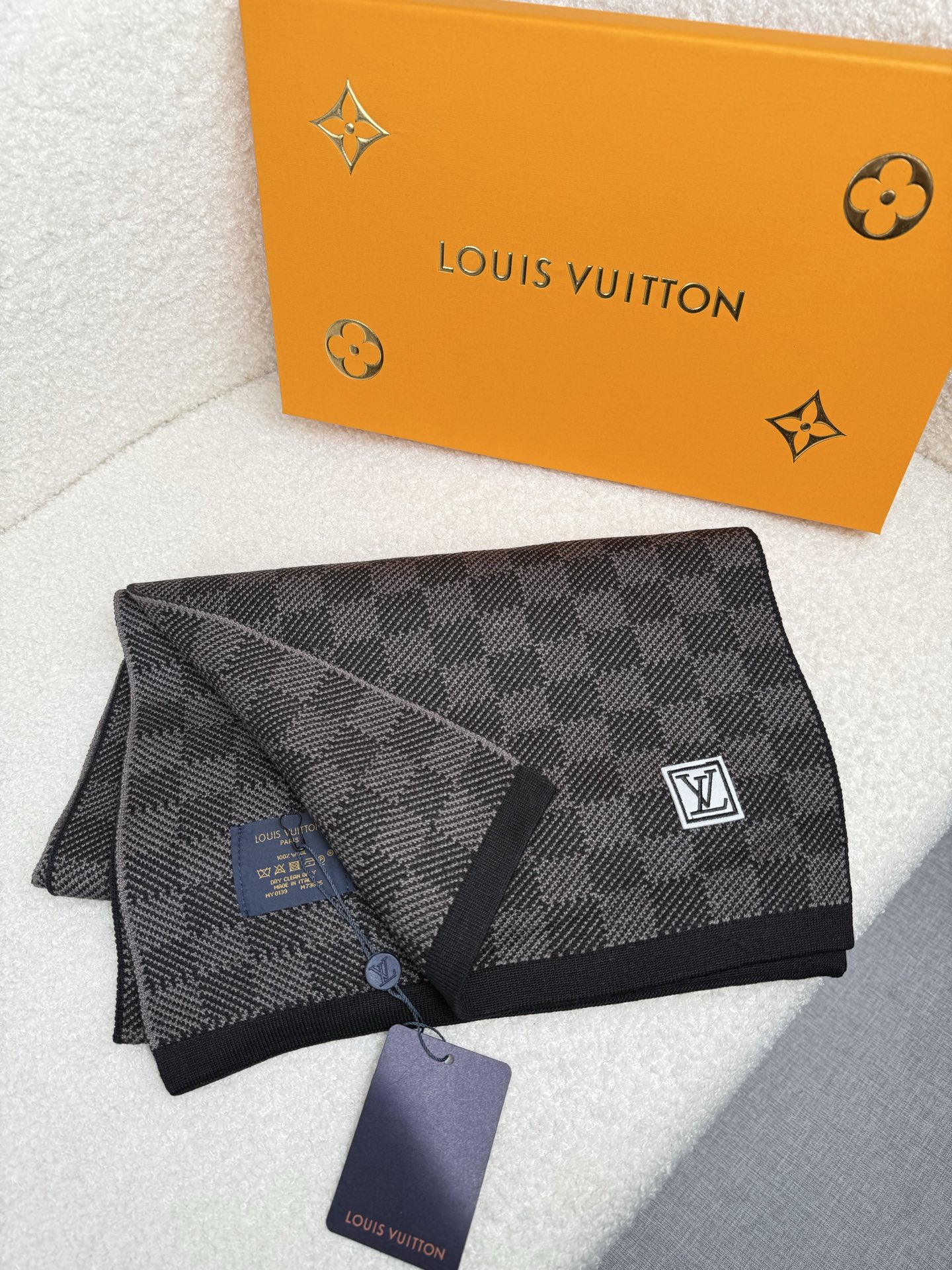 Cheap Louis Vuitton Scarf for Men in 218170, $55 USD- [IB218170] - Replica Louis Vuitton Scarf for Men