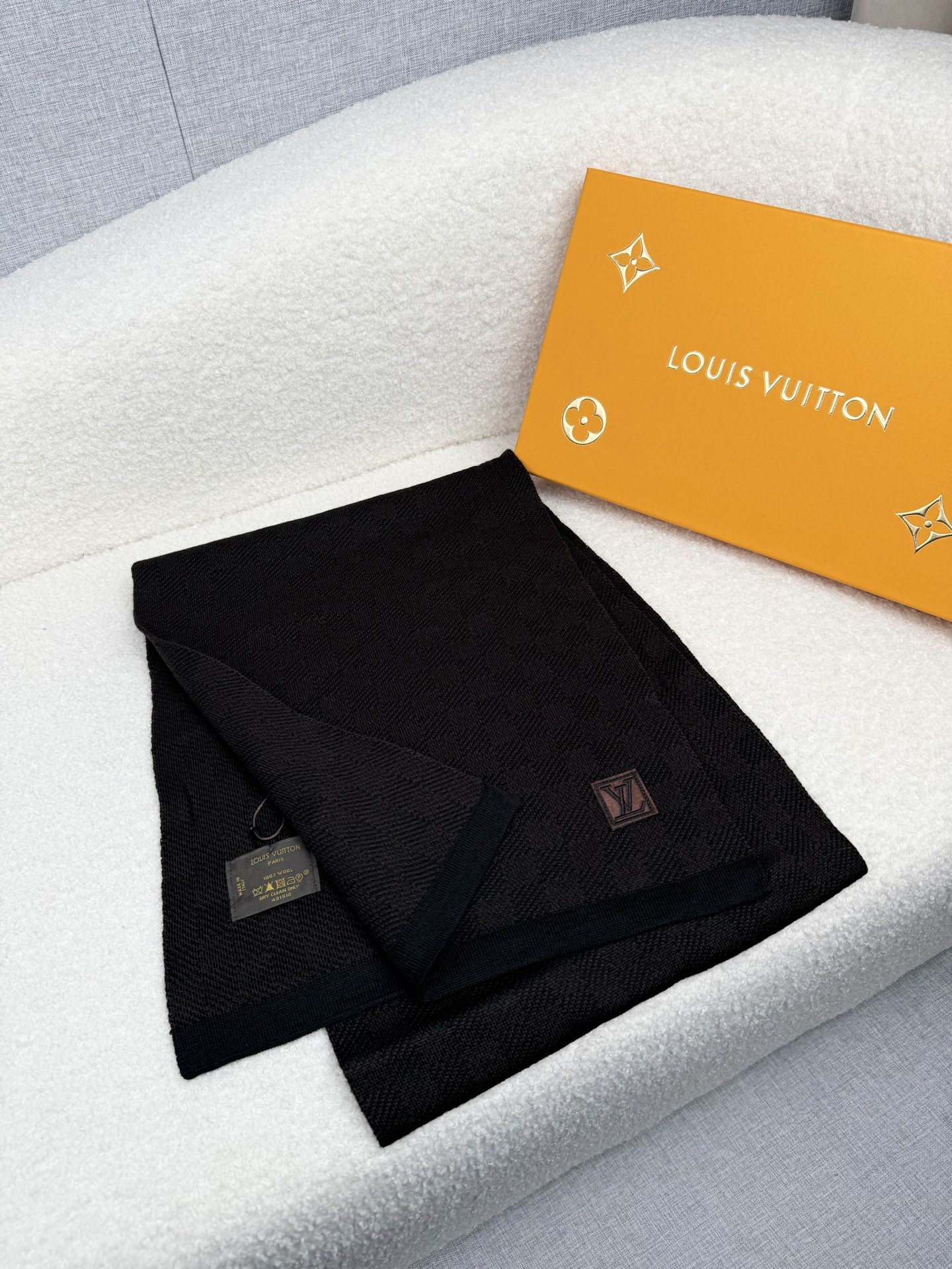 Cheap Louis Vuitton Scarf for Men in 218174, $55 USD- [IB218174] - Replica Louis Vuitton Scarf for Men