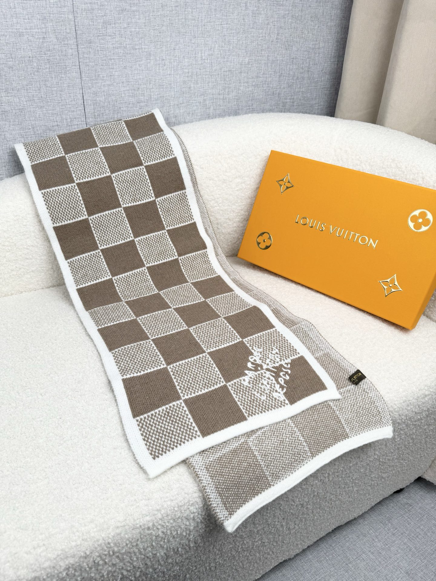 Cheap Louis Vuitton Scarf for Men in 218177, $55 USD- [IB218177] - Replica Louis Vuitton Scarf for Men