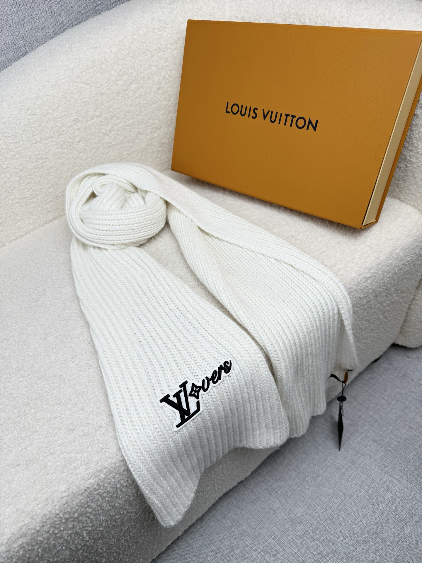 Cheap Louis Vuitton Scarf for Men in 218188, $55 USD- [IB218188] - Replica Louis Vuitton Scarf for Men