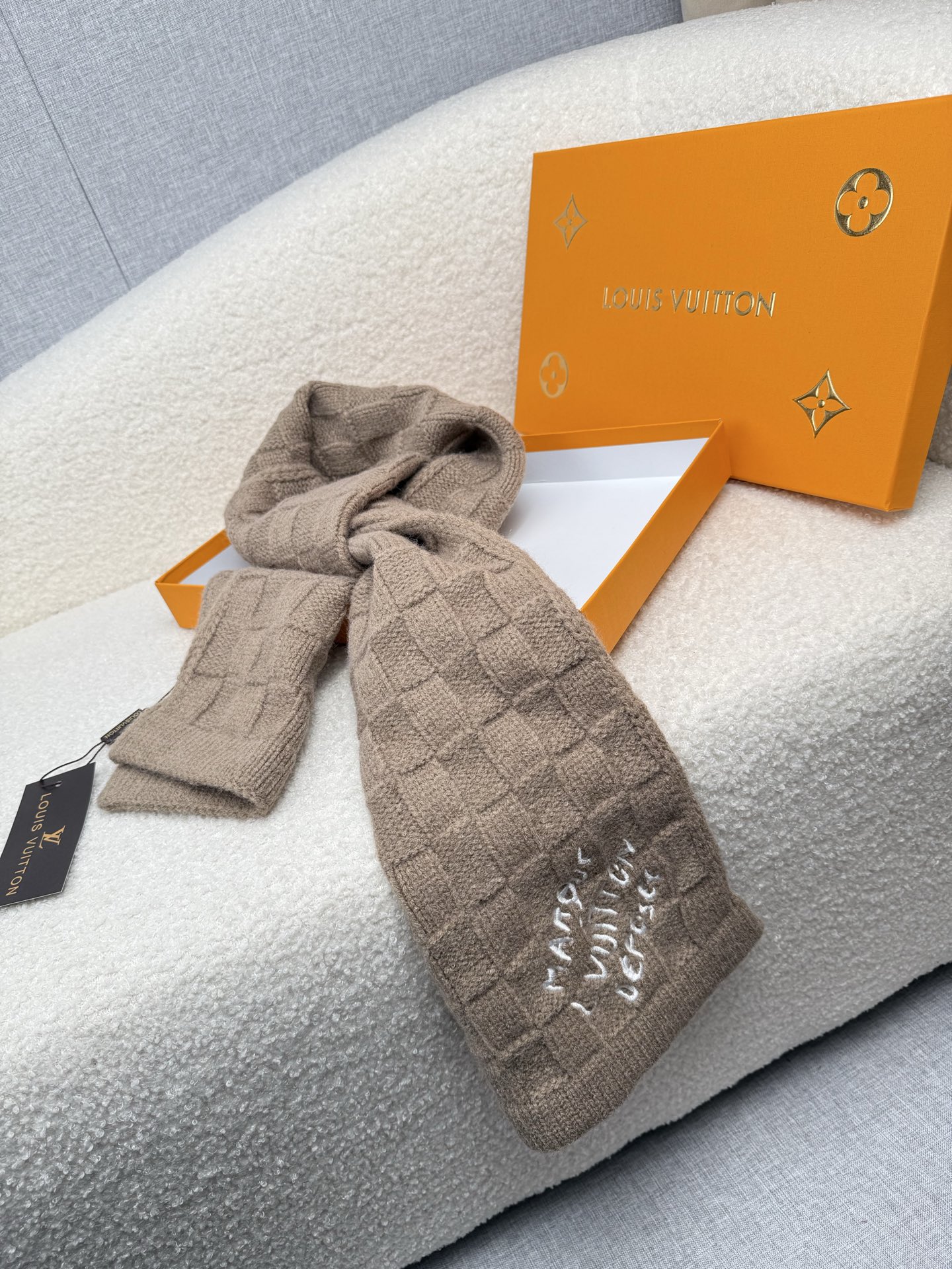 Cheap Louis Vuitton Scarf for Men in 218190, $55 USD- [IB218190] - Replica Louis Vuitton Scarf for Men