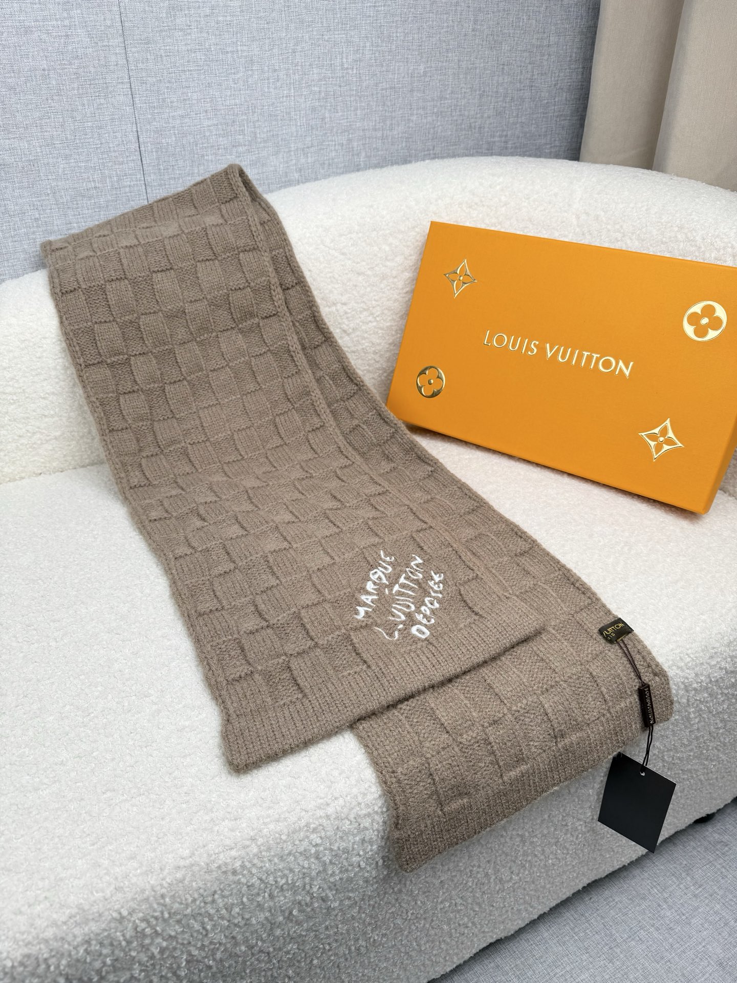 Cheap Louis Vuitton Scarf for Men in 218190, $55 USD- [IB218190] - Replica Louis Vuitton Scarf for Men