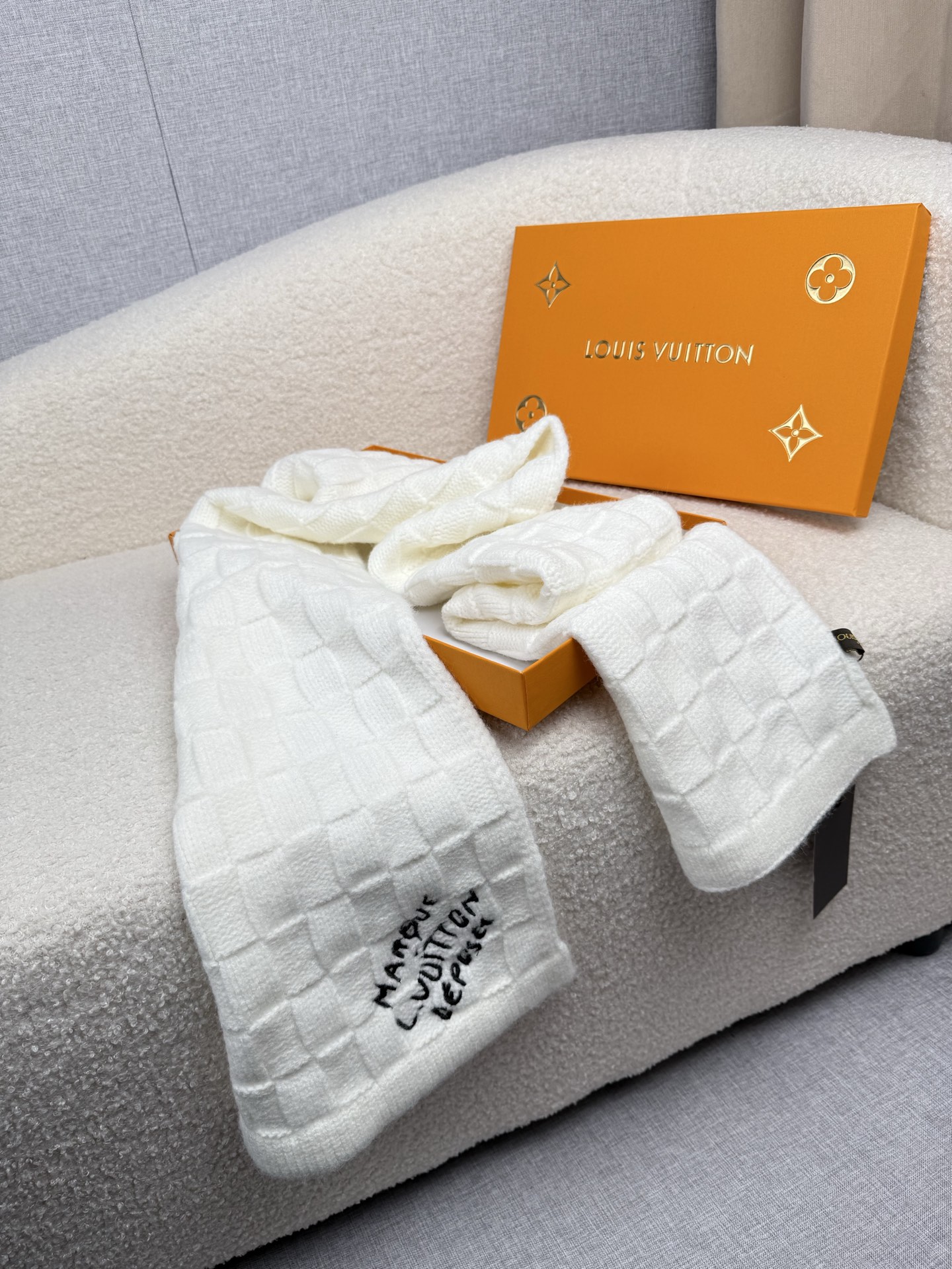 Cheap Louis Vuitton Scarf for Men in 218192, $55 USD- [IB218192] - Replica Louis Vuitton Scarf for Men