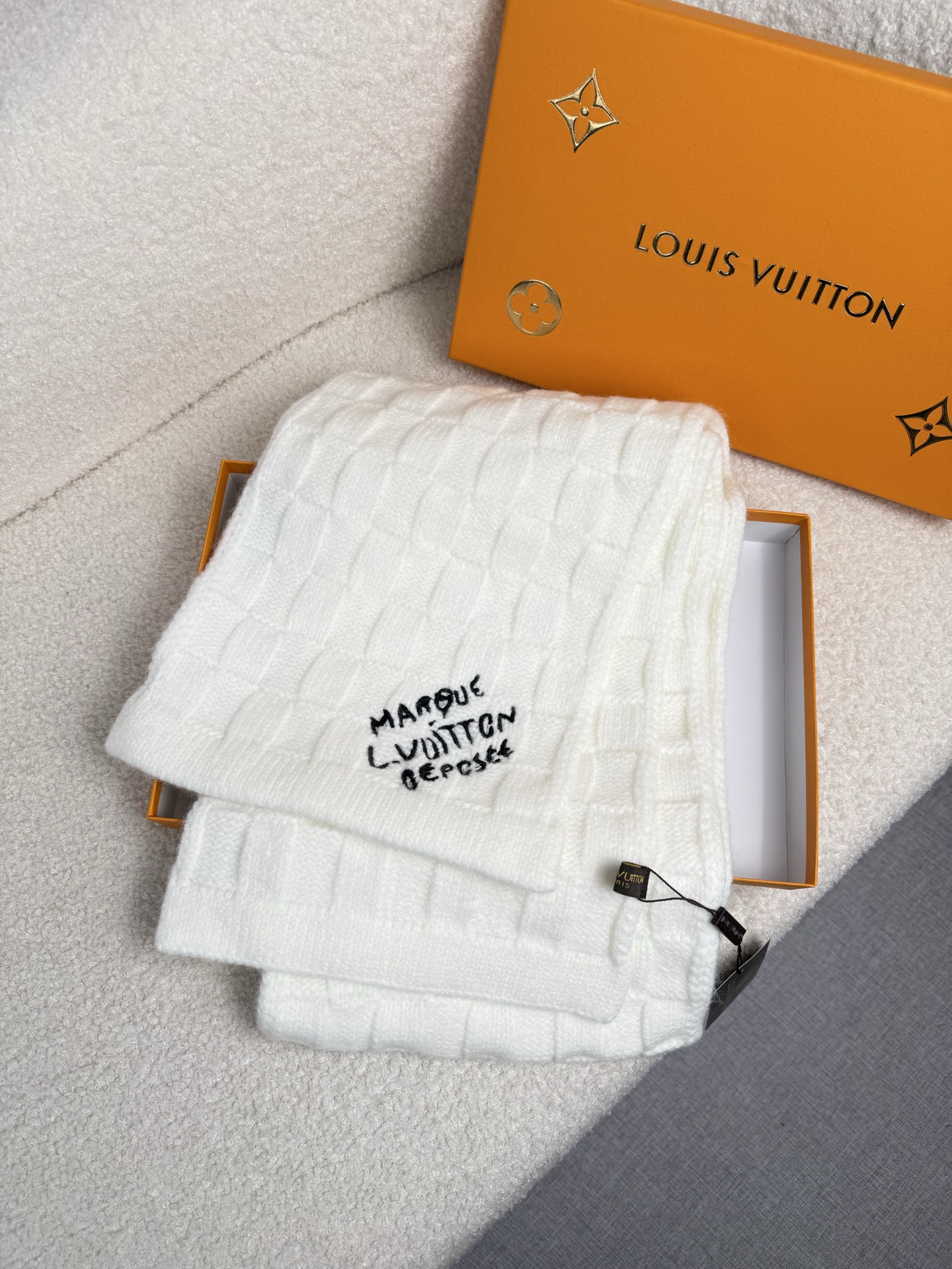 Cheap Louis Vuitton Scarf for Men in 218192, $55 USD- [IB218192] - Replica Louis Vuitton Scarf for Men