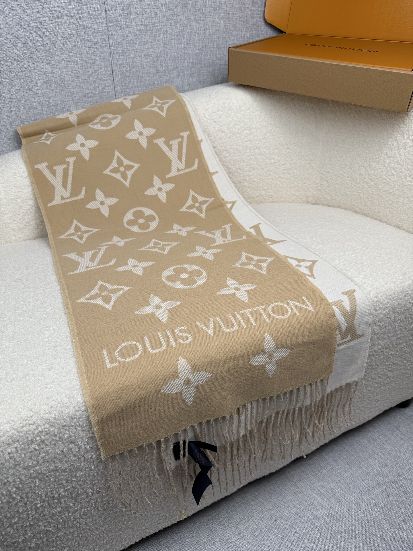 Cheap Louis Vuitton Cashmere Scarf in 218220, $55 USD- [IB218220] - Replica Louis Vuitton Cashmere Scarf