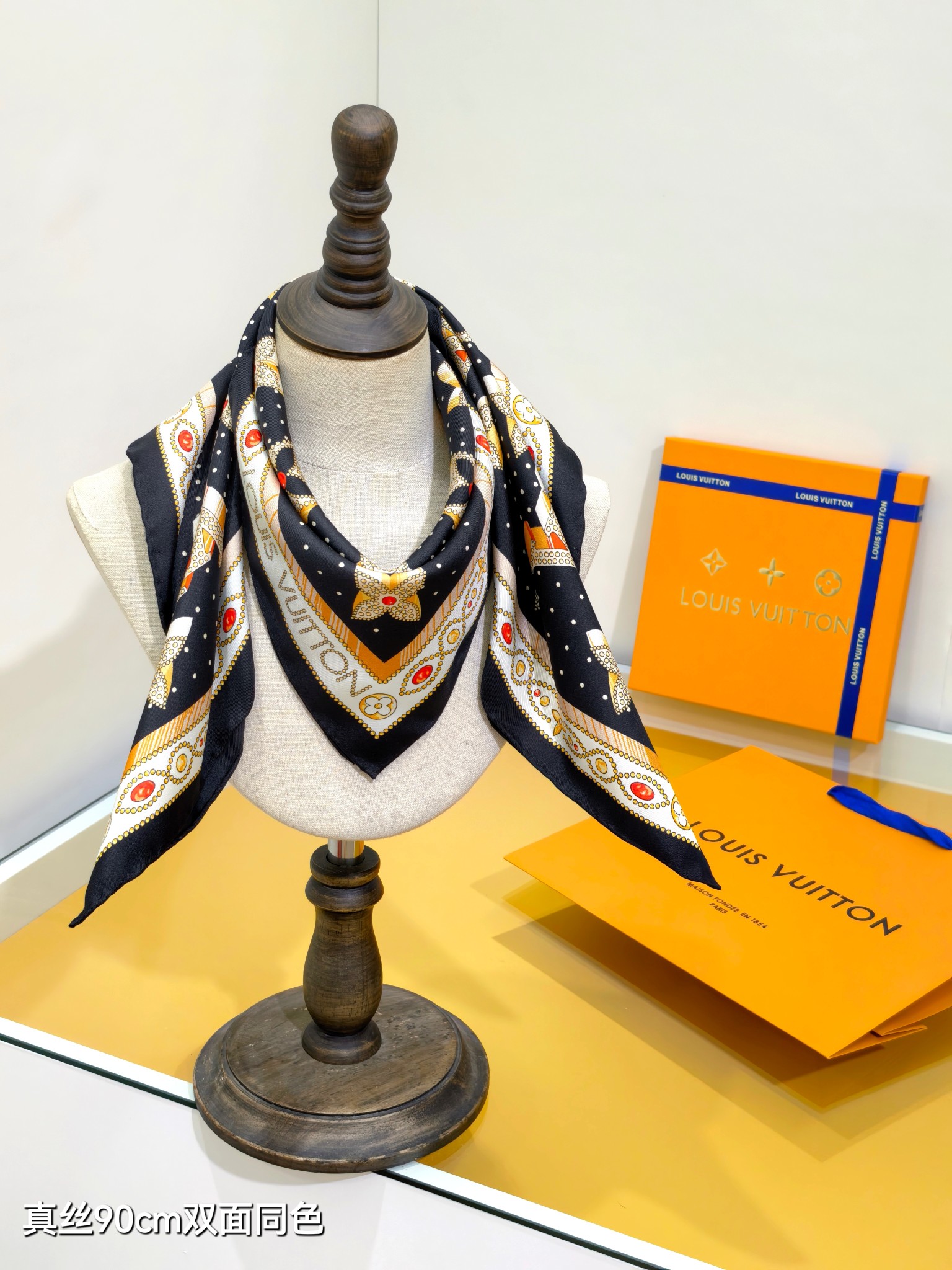 Cheap Louis Vuitton Lightweight Scarf in 218377, $55 USD- [IB218377] - Replica Louis Vuitton Lightweight Scarf