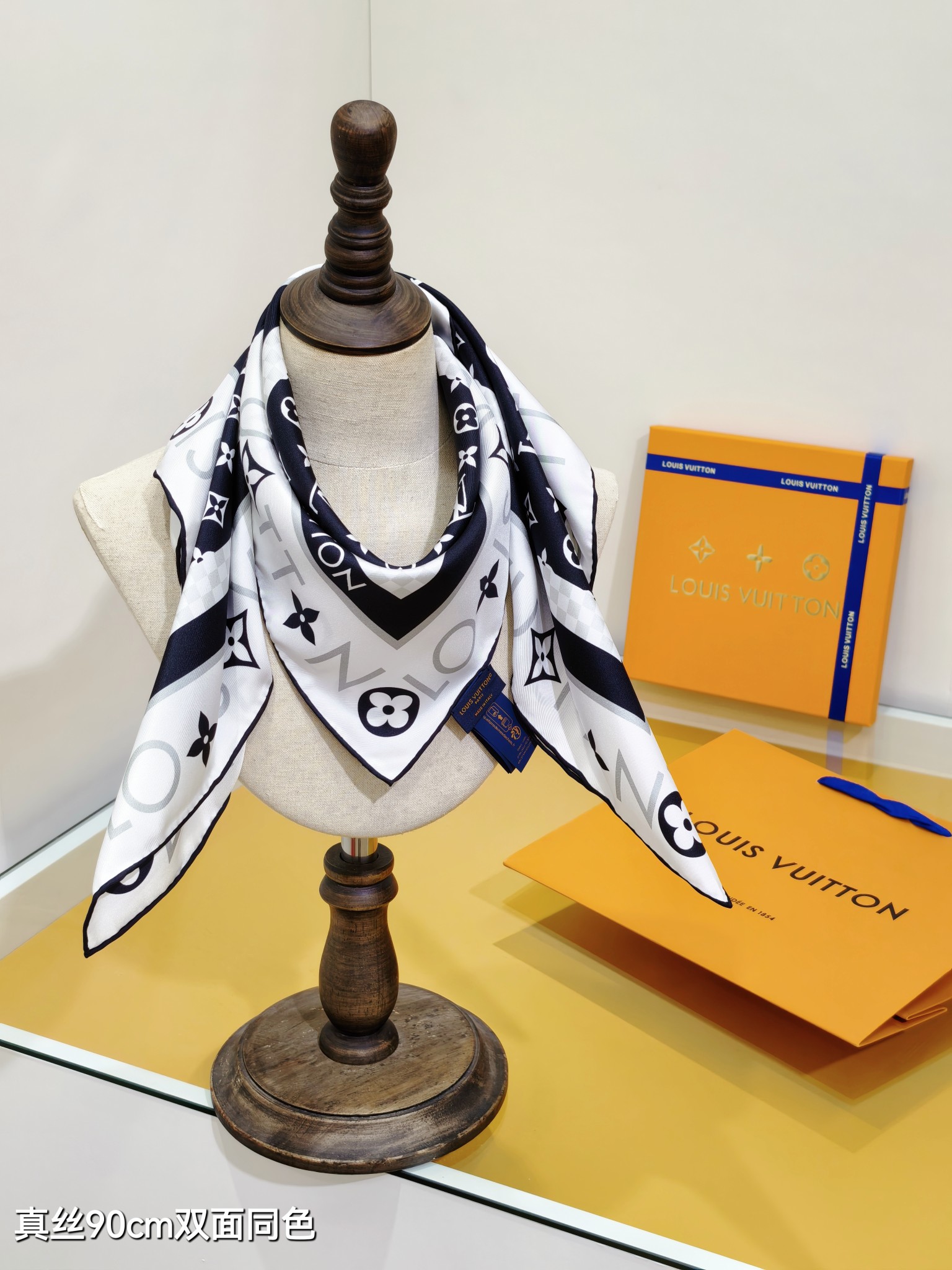 Cheap Louis Vuitton Lightweight Scarf in 218394, $55 USD- [IB218394] - Replica Louis Vuitton Lightweight Scarf