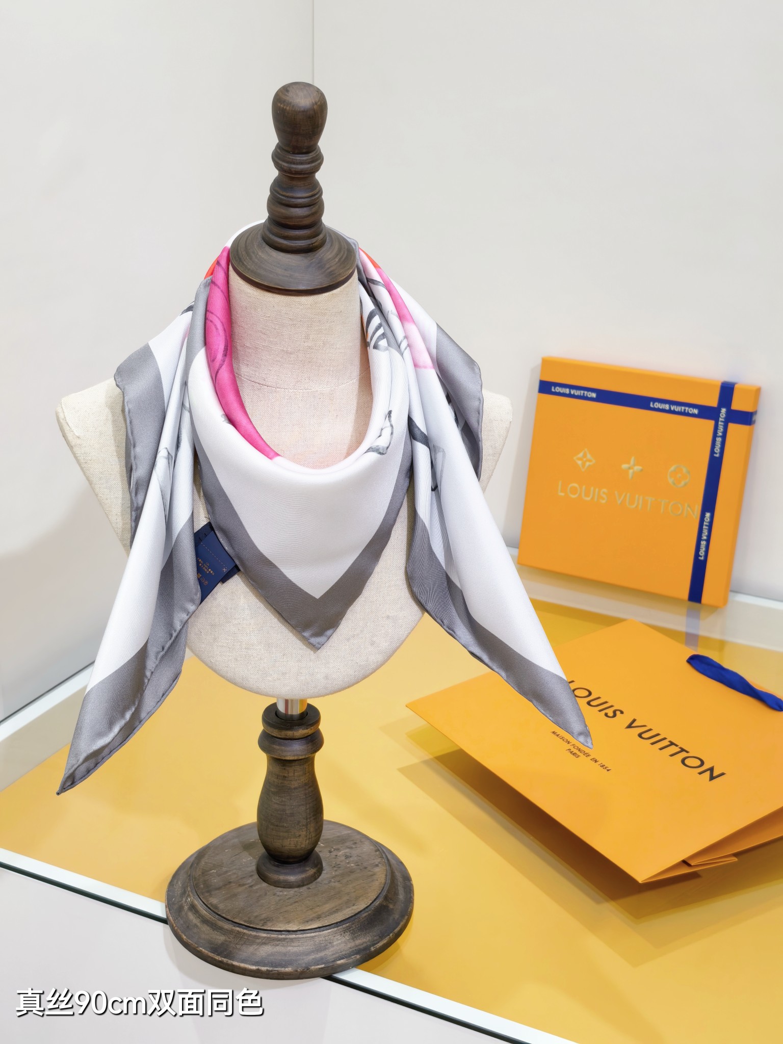 Cheap Louis Vuitton Lightweight Scarf in 218408, $50 USD- [IB218408] - Replica Louis Vuitton Lightweight Scarf