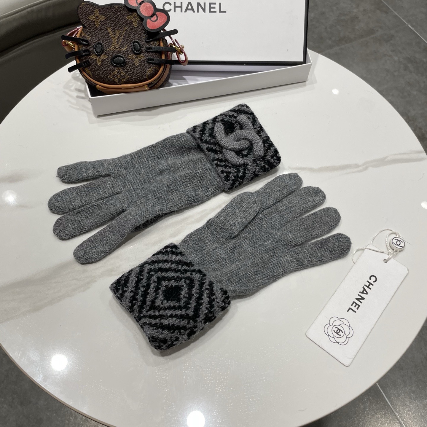 Cheap New Arrivals Chanel Gloves in 218610, $40 USD- [IB218610] - Replica Gloves