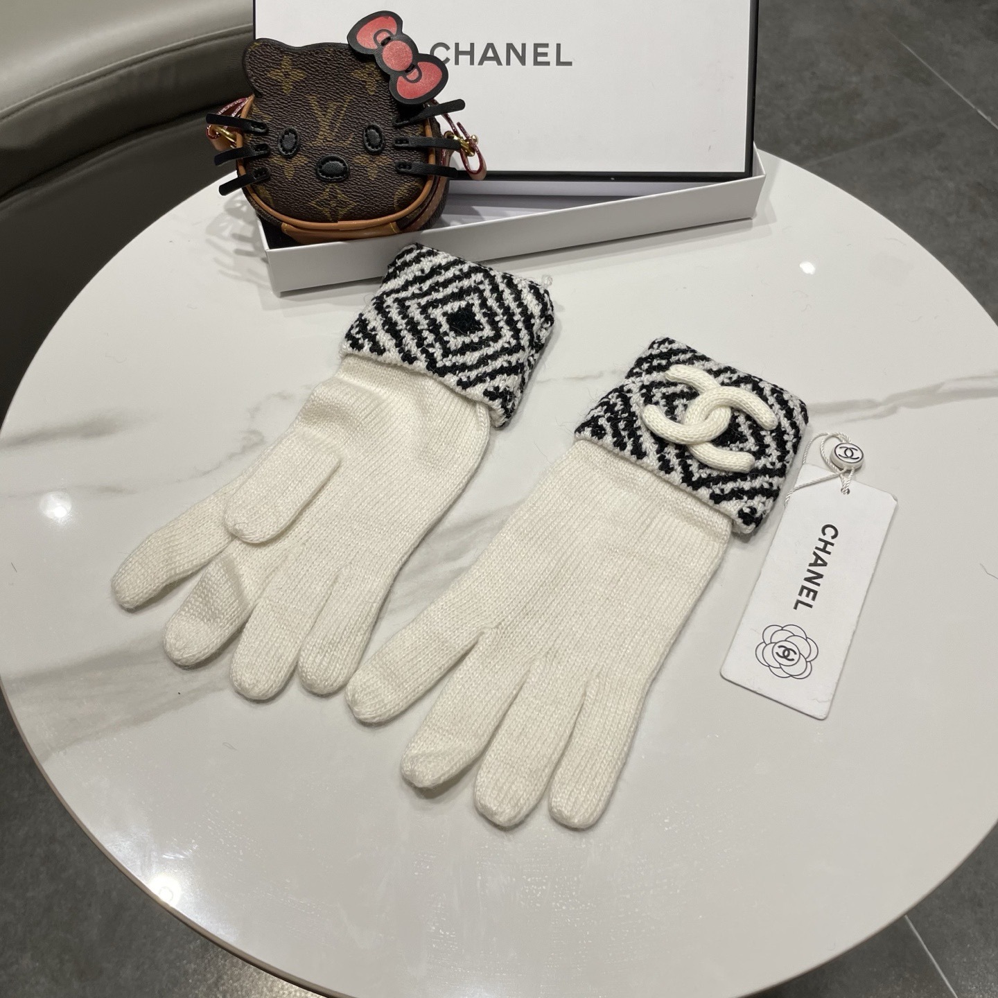 Cheap New Arrivals Chanel Gloves in 218611, $40 USD- [IB218611] - Replica Gloves