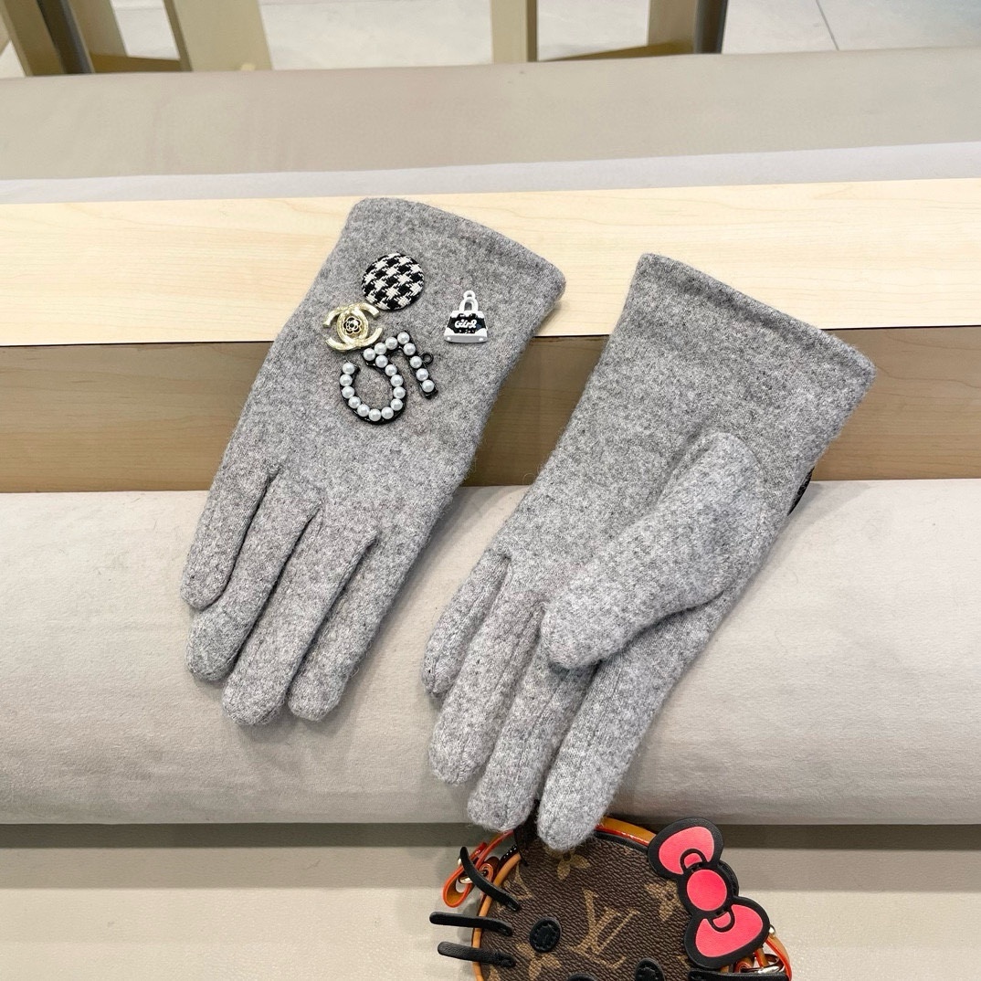 Cheap New Arrivals Chanel Gloves in 218615, $45 USD- [IB218615] - Replica Gloves