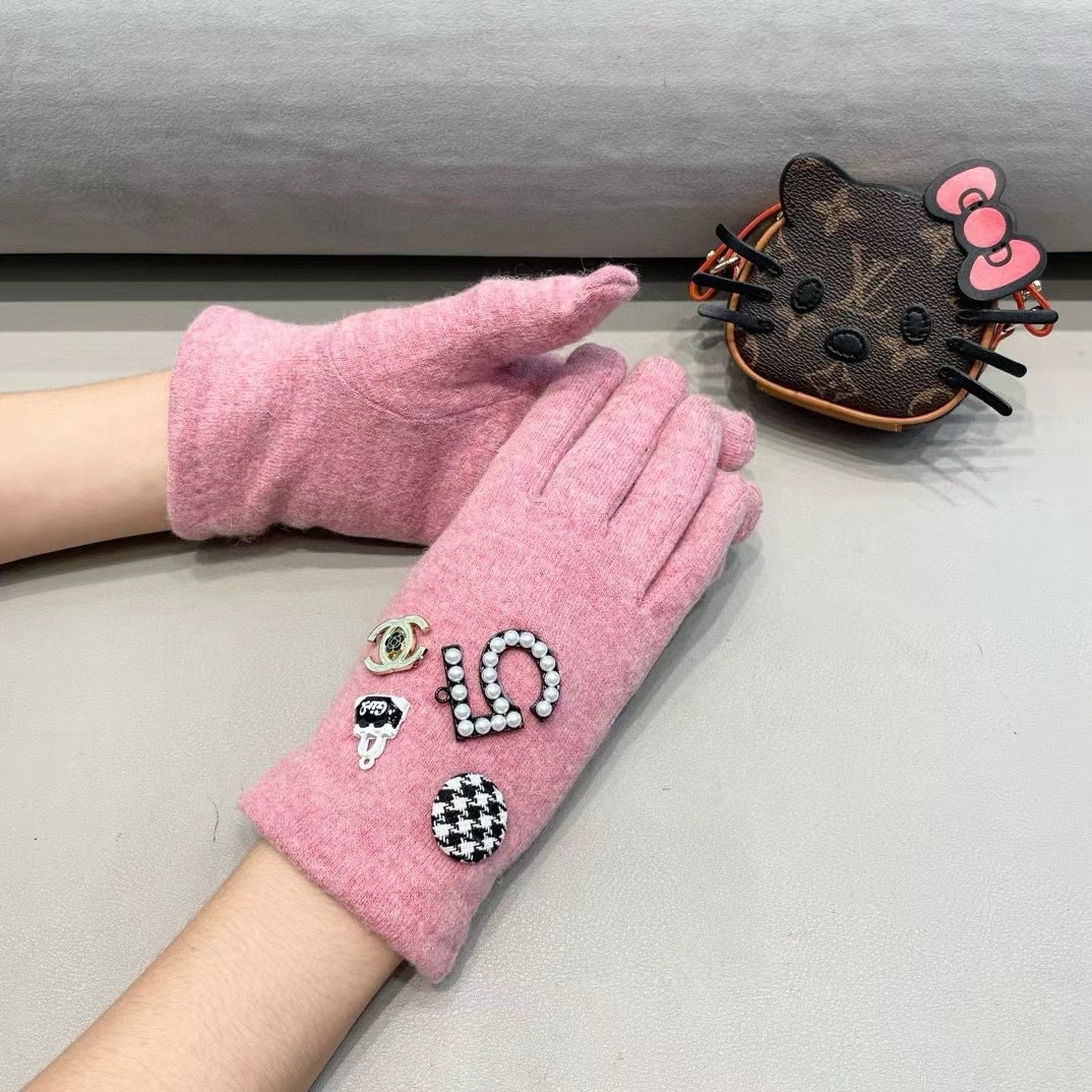 Cheap New Arrivals Chanel Gloves in 218617, $45 USD- [IB218617] - Replica Gloves