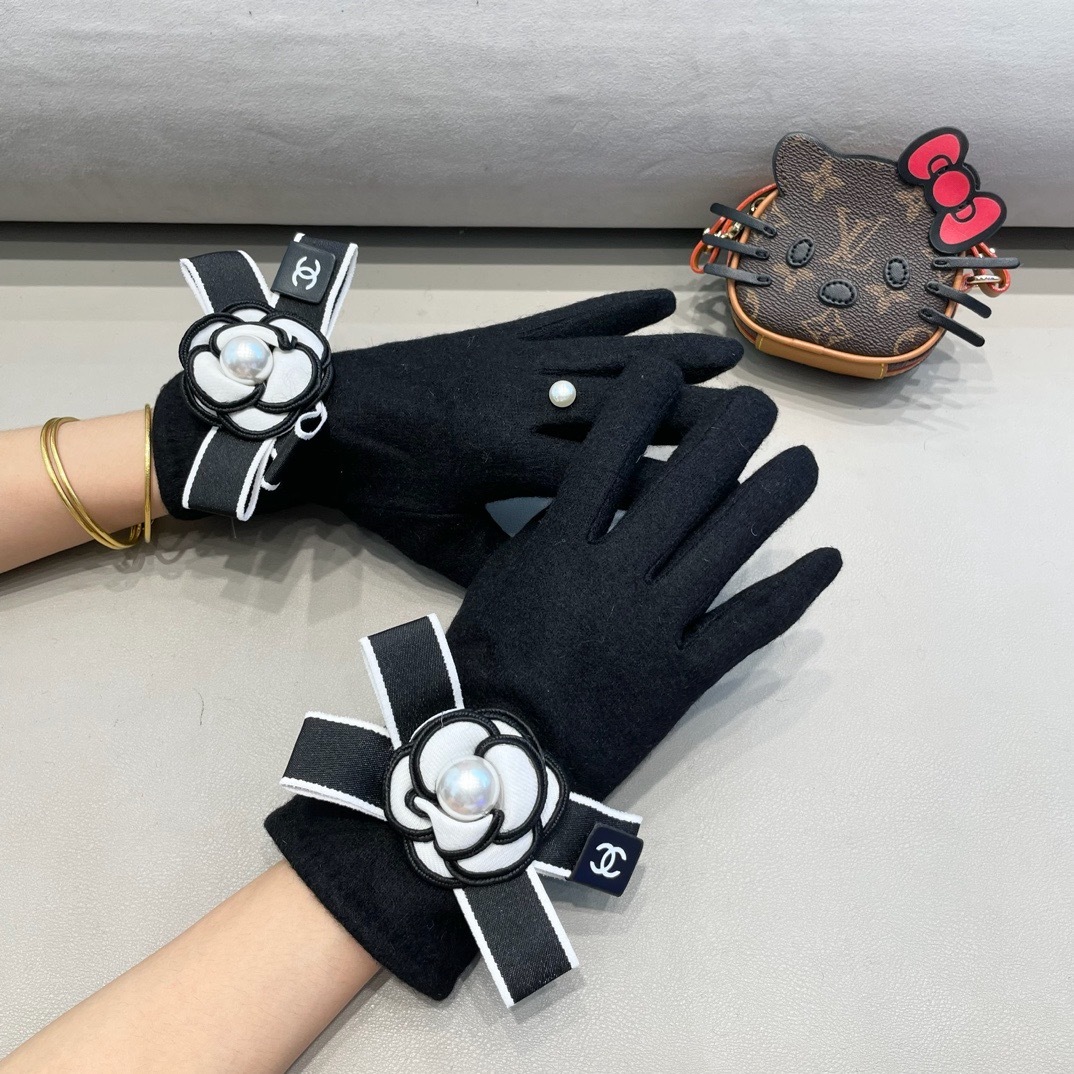 Cheap New Arrivals Chanel Gloves in 218620, $45 USD- [IB218620] - Replica Gloves