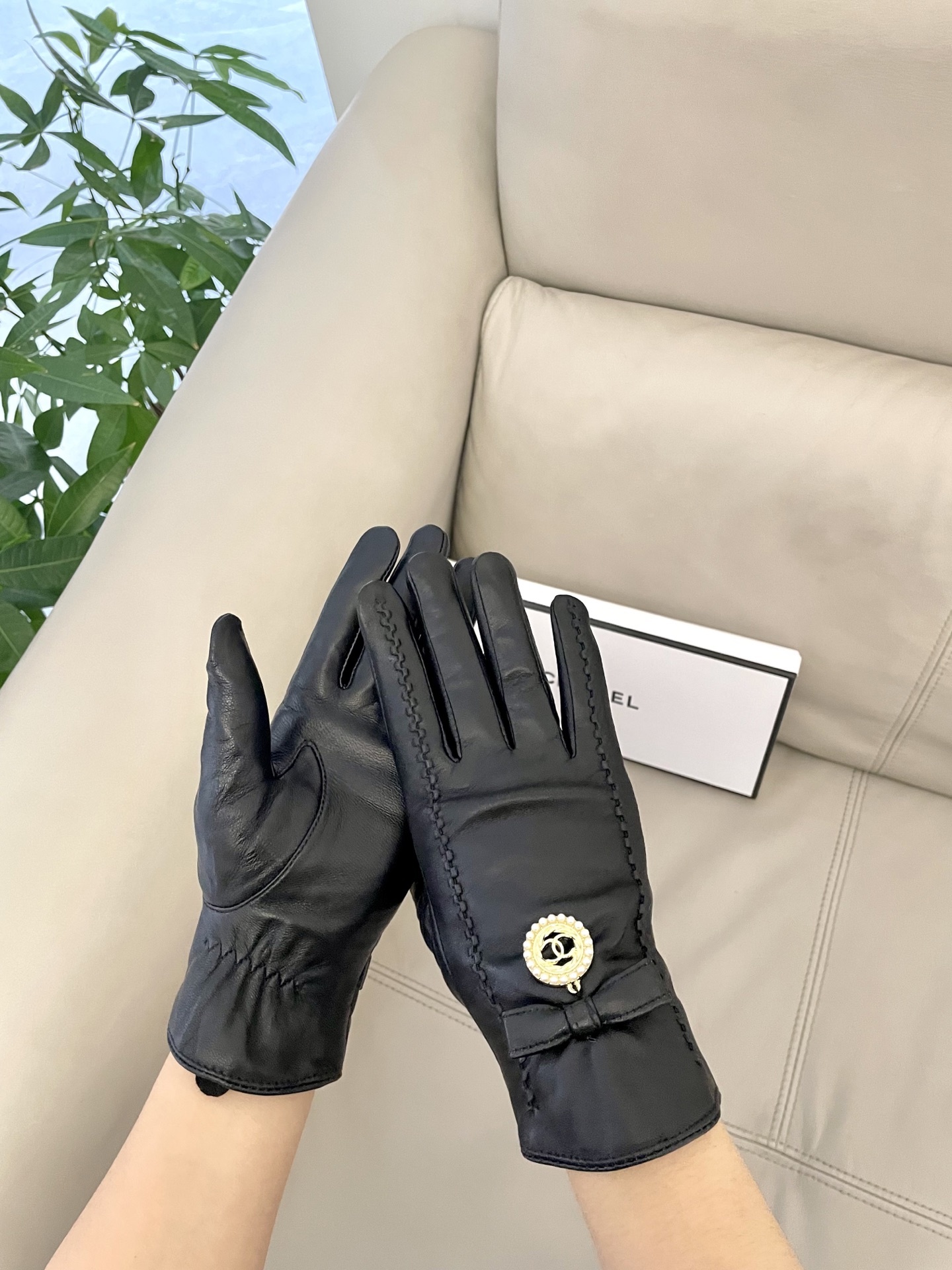 Cheap New Arrivals Chanel Gloves in 218622, $45 USD- [IB218622] - Replica Gloves