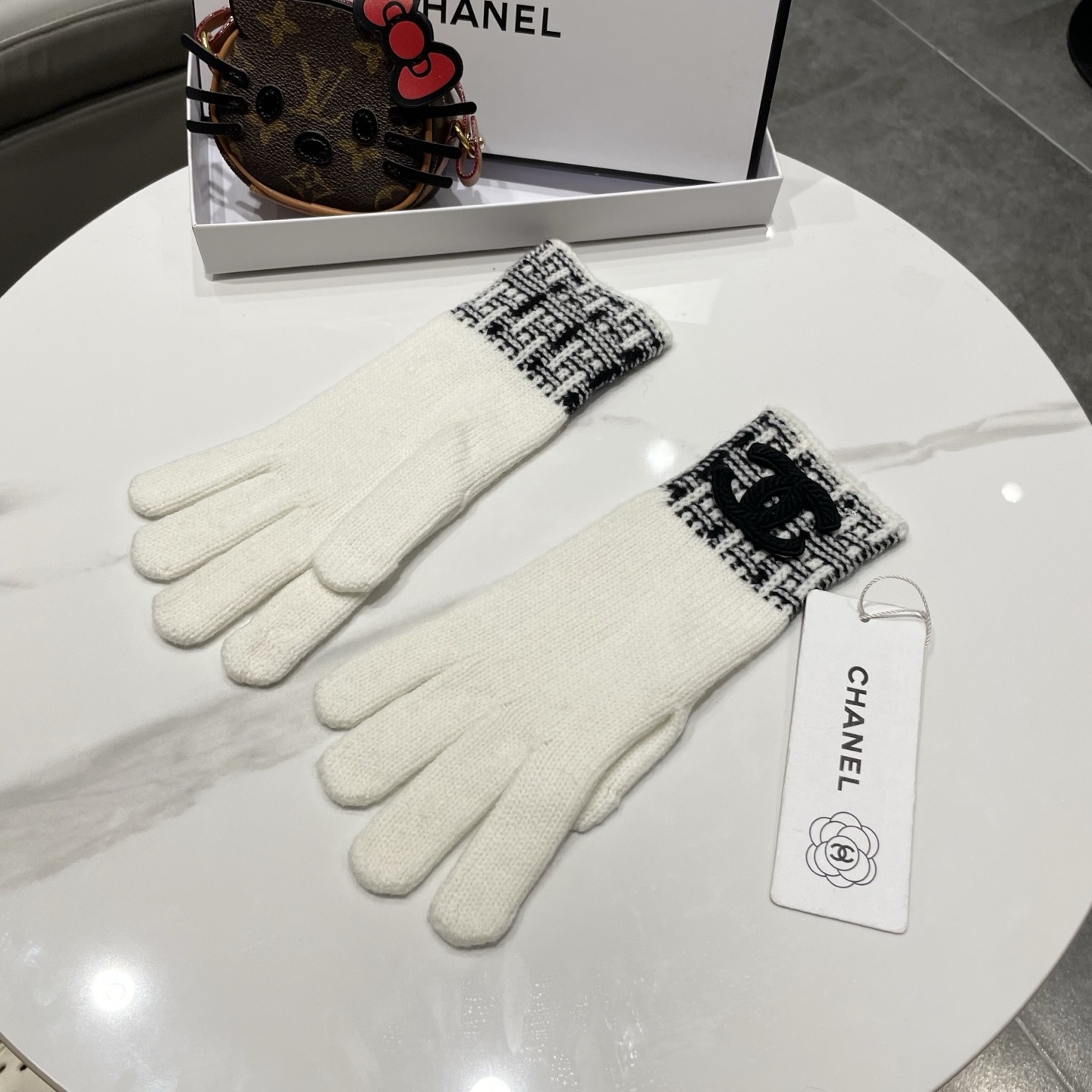 Cheap New Arrivals Chanel Gloves in 218633, $40 USD- [IB218633] - Replica Gloves