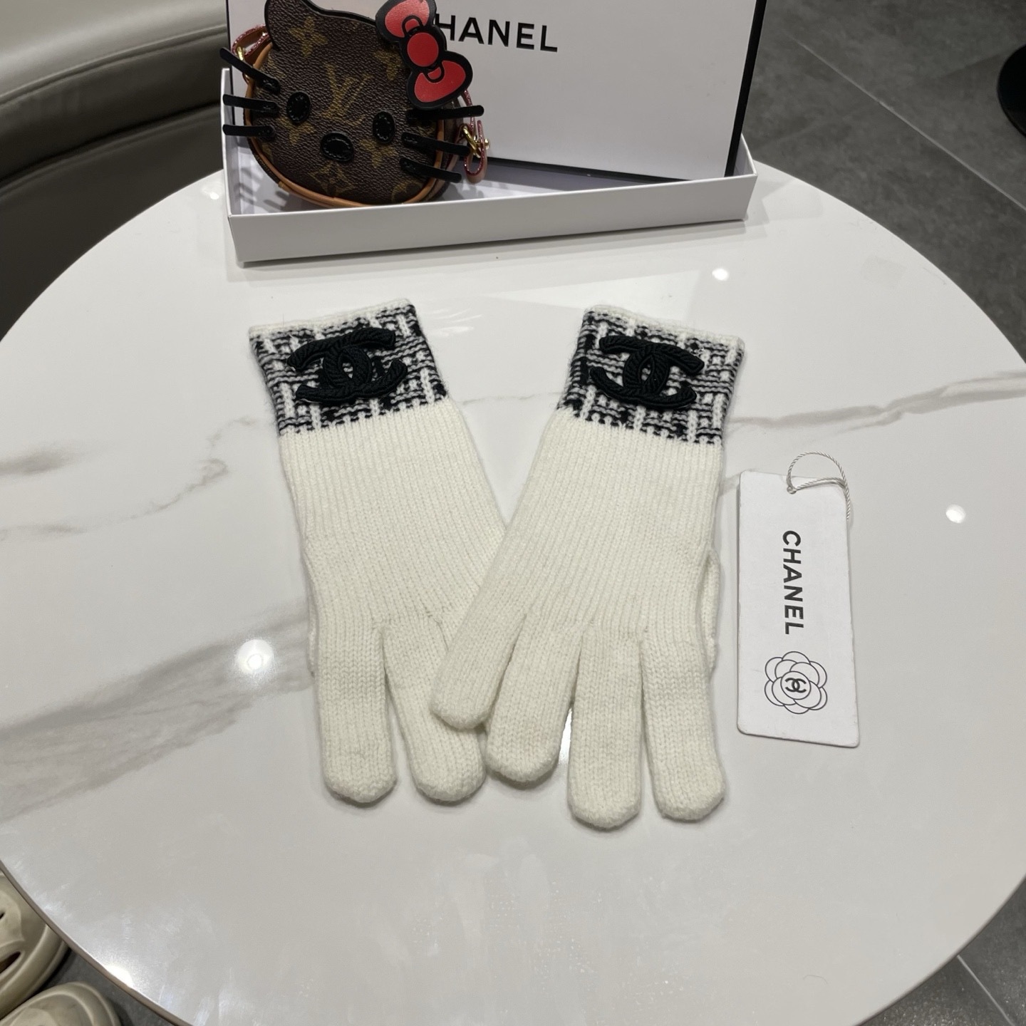 Cheap New Arrivals Chanel Gloves in 218633, $40 USD- [IB218633] - Replica Gloves