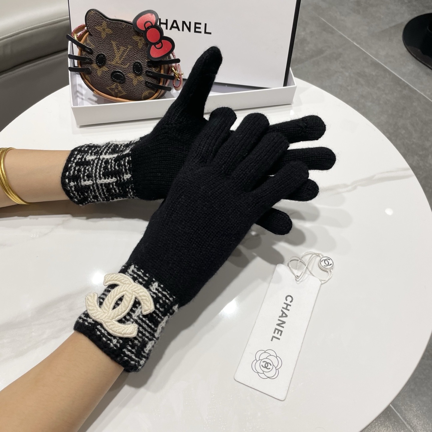 Cheap New Arrivals Chanel Gloves in 218636, $40 USD- [IB218636] - Replica Gloves