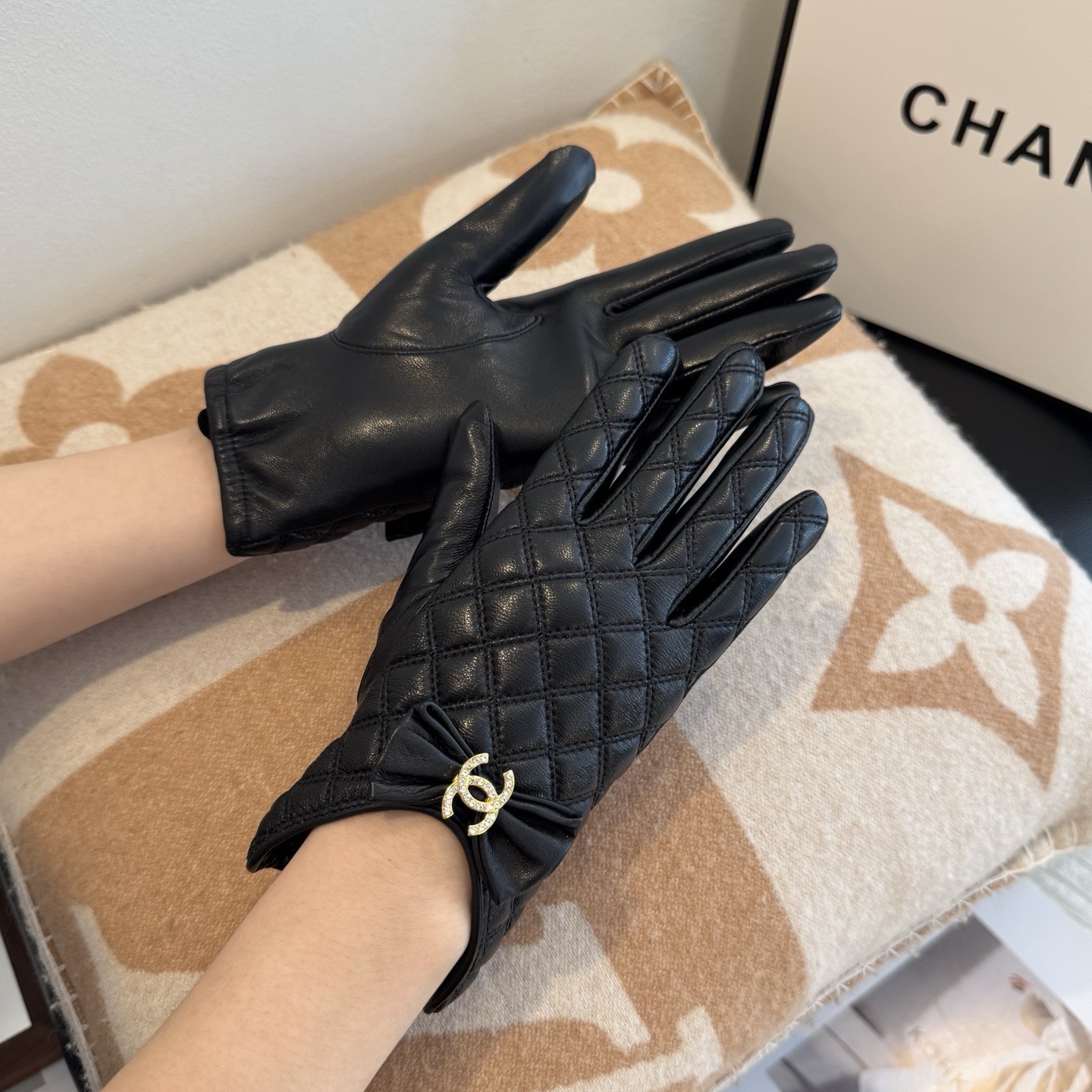 Cheap New Arrivals Chanel Gloves in 218651, $45 USD- [IB218651] - Replica Gloves