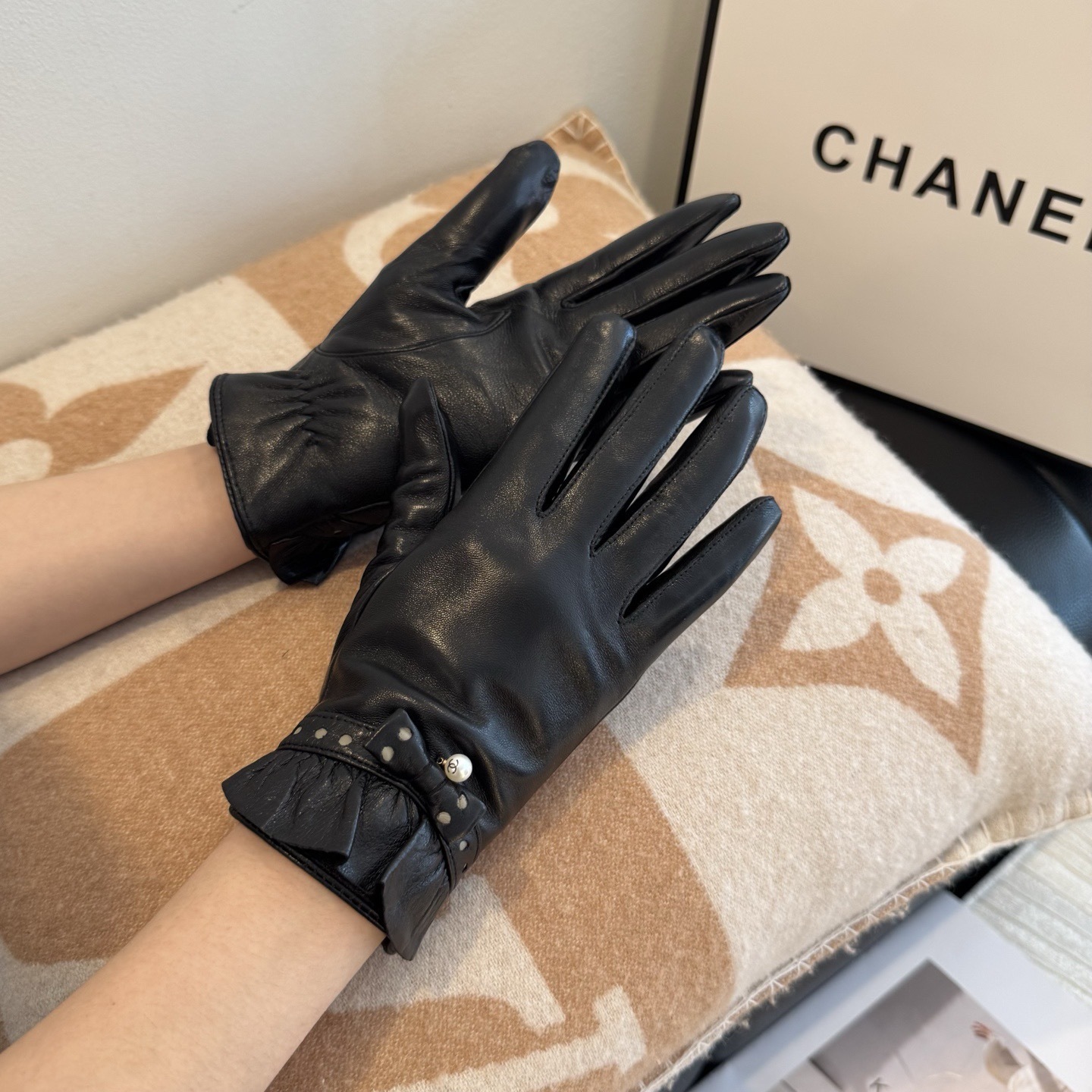 Cheap New Arrivals Chanel Gloves in 218652, $45 USD- [IB218652] - Replica Gloves