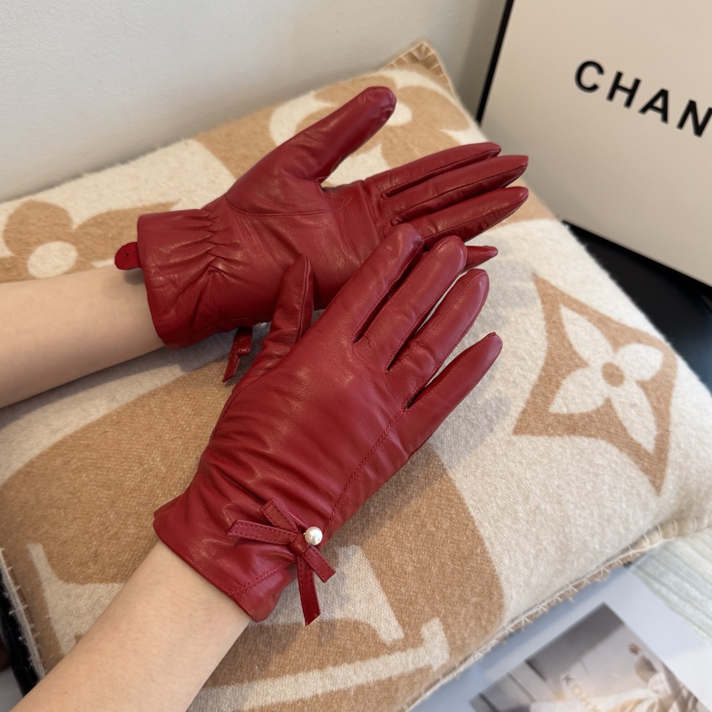 Cheap New Arrivals Chanel Gloves in 218654, $45 USD- [IB218654] - Replica Gloves