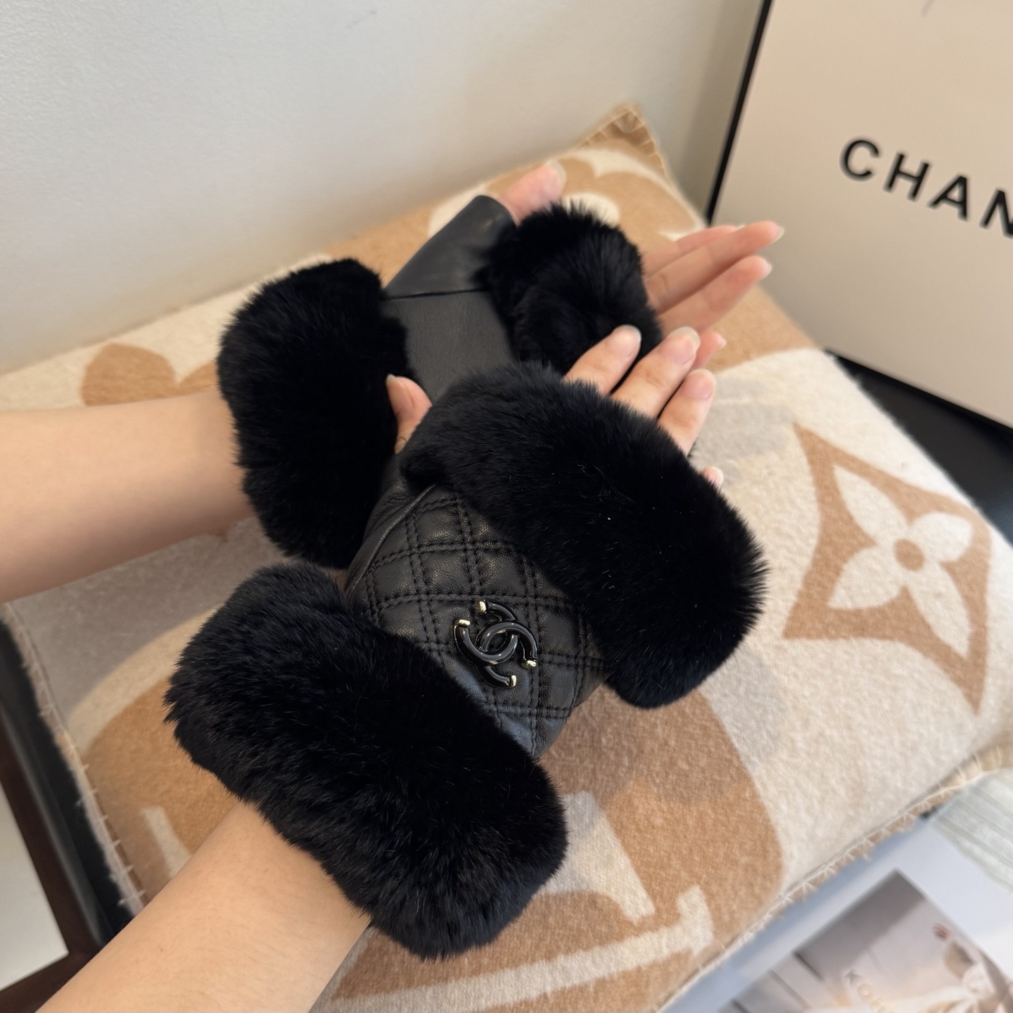 Cheap New Arrivals Chanel Gloves in 218656, $45 USD- [IB218656] - Replica Gloves