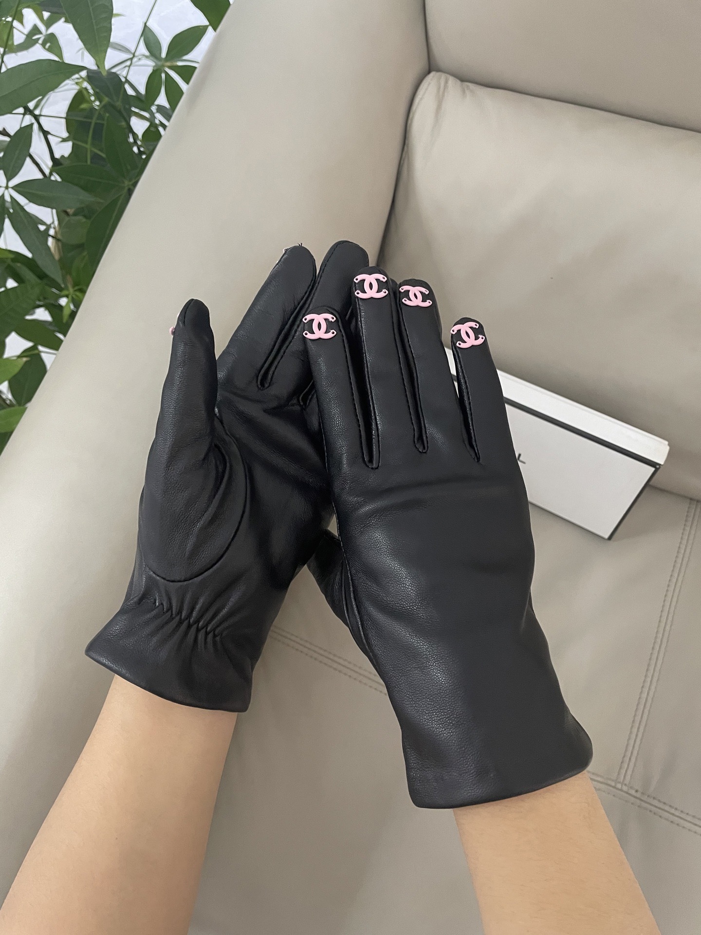 Cheap New Arrivals Chanel Gloves in 218666, $45 USD- [IB218666] - Replica Gloves