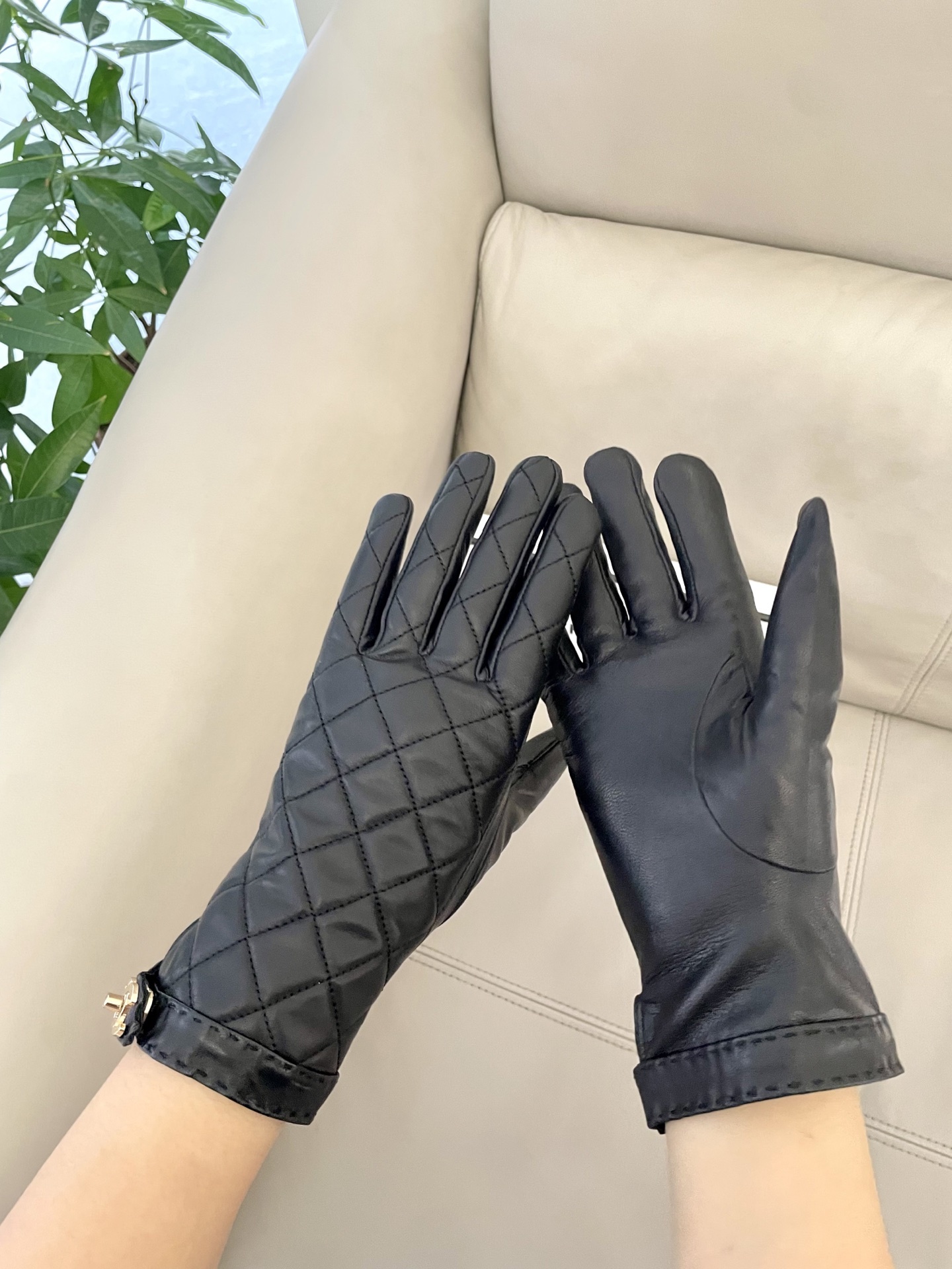 Cheap New Arrivals Chanel Gloves in 218672, $45 USD- [IB218672] - Replica Gloves