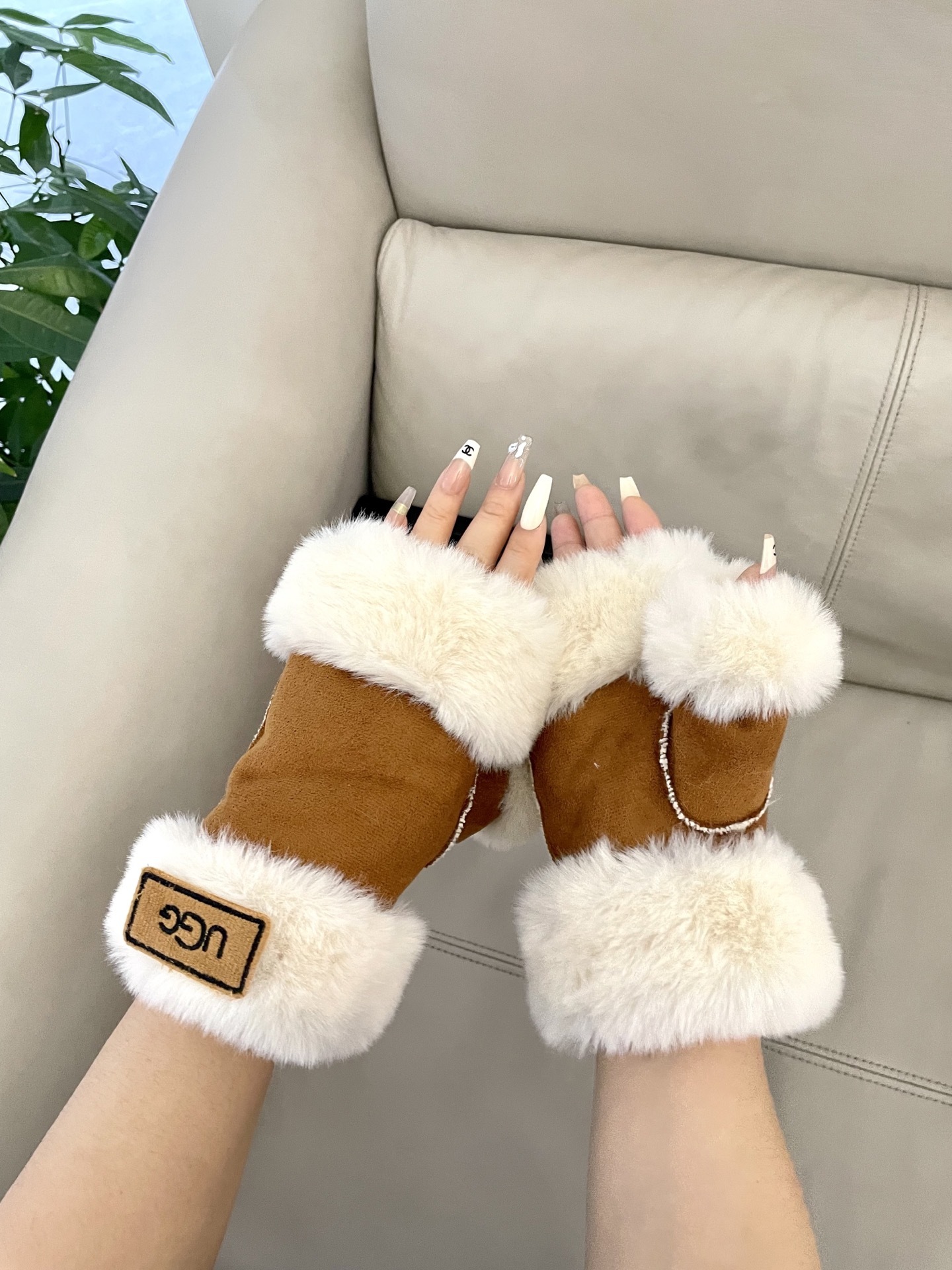 Cheap New Arrivals Prada Gloves in 218776, $40 USD- [IB218776] - Replica Gloves