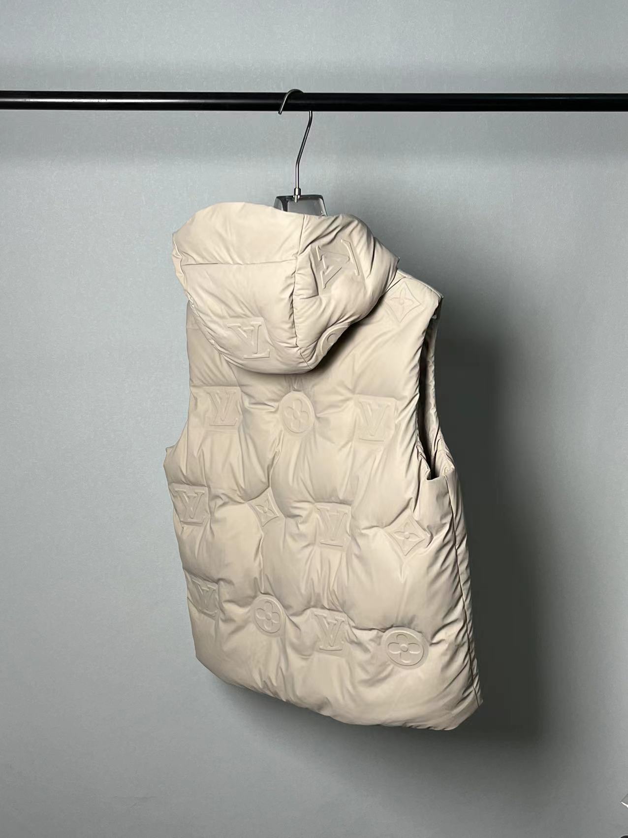 Cheap Louis Vuitton Thick Jackets For Men in 218793, $55 USD- [IB218793] - Replica Louis Vuitton Thick Jackets For Men