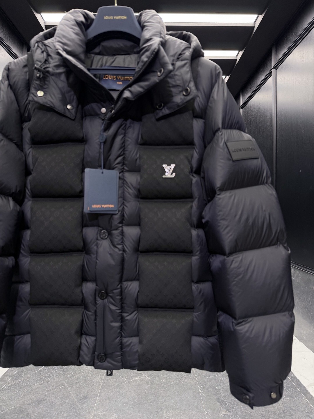 Cheap Louis Vuitton Thick Jackets For Men in 218796, $220 USD- [IB218796] - Replica Louis Vuitton Thick Jackets For Men