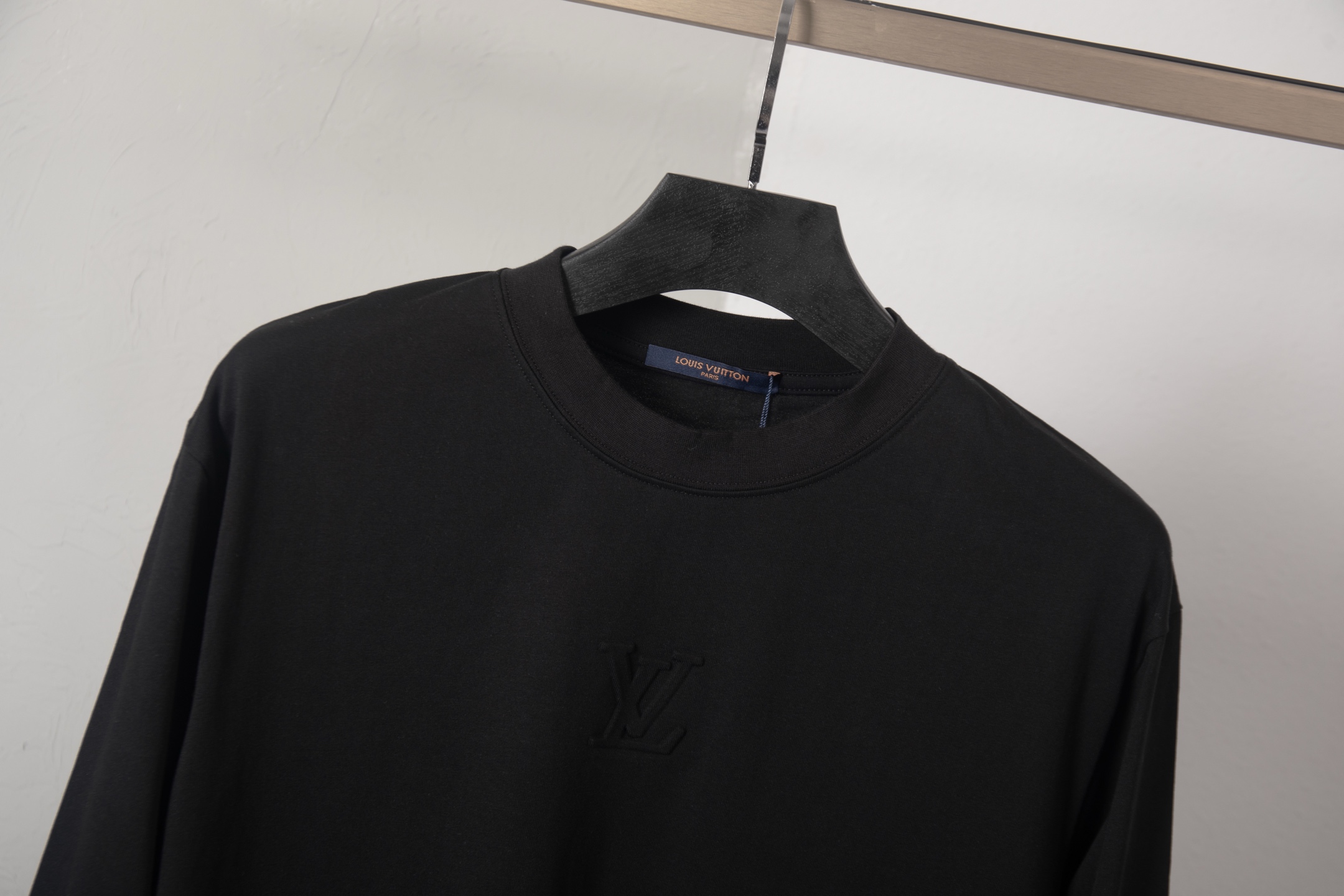 Cheap Louis Vuitton Long-Sleeved T-shirts for Men in 218798, $35 USD- [IB218798] - Replica Louis Vuitton Long-Sleeved T-shirts for Men
