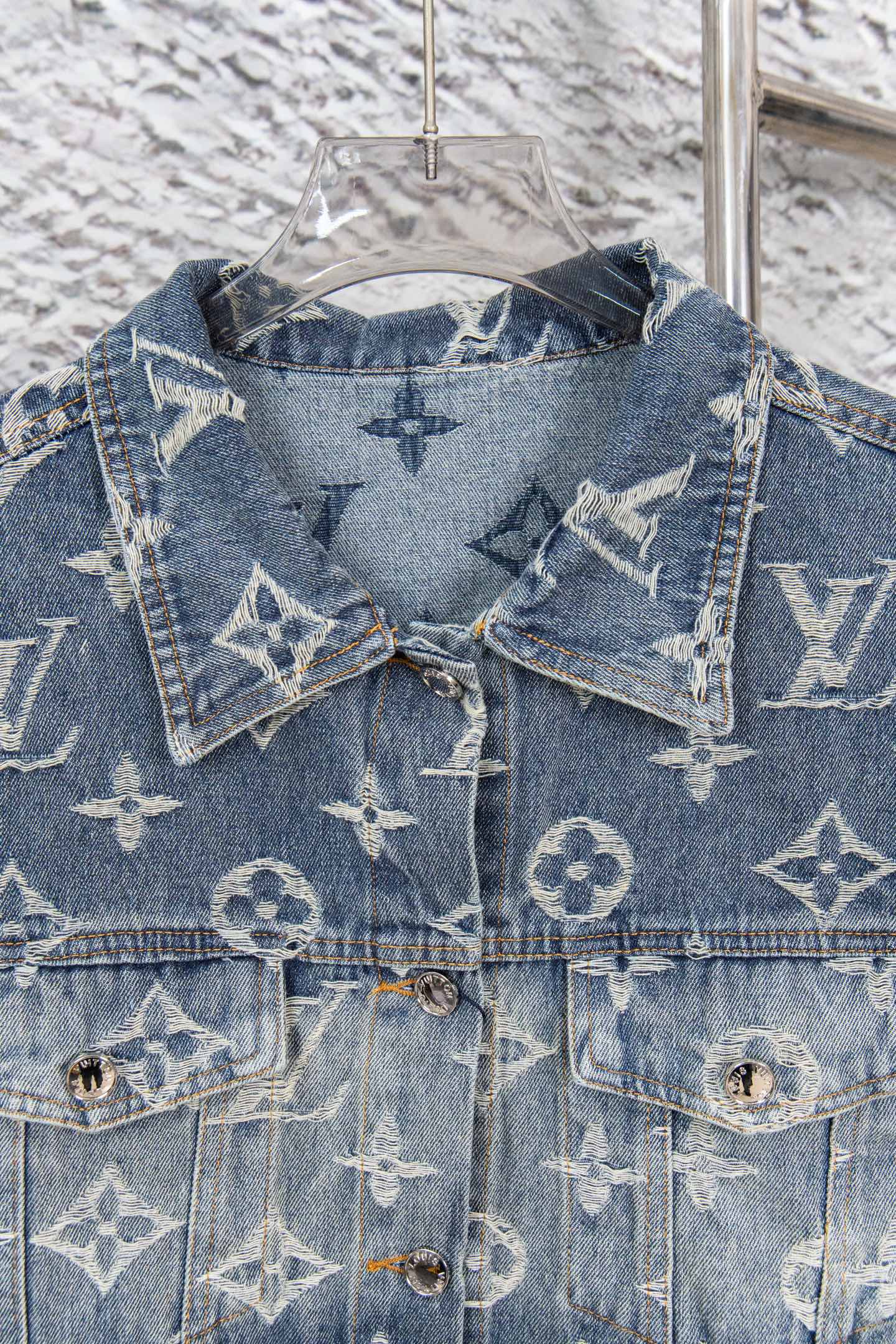 Cheap Louis Vuitton Thin Jackets For Men in 218807, $65 USD- [IB218807] - Replica Louis Vuitton Thin Jackets For Men