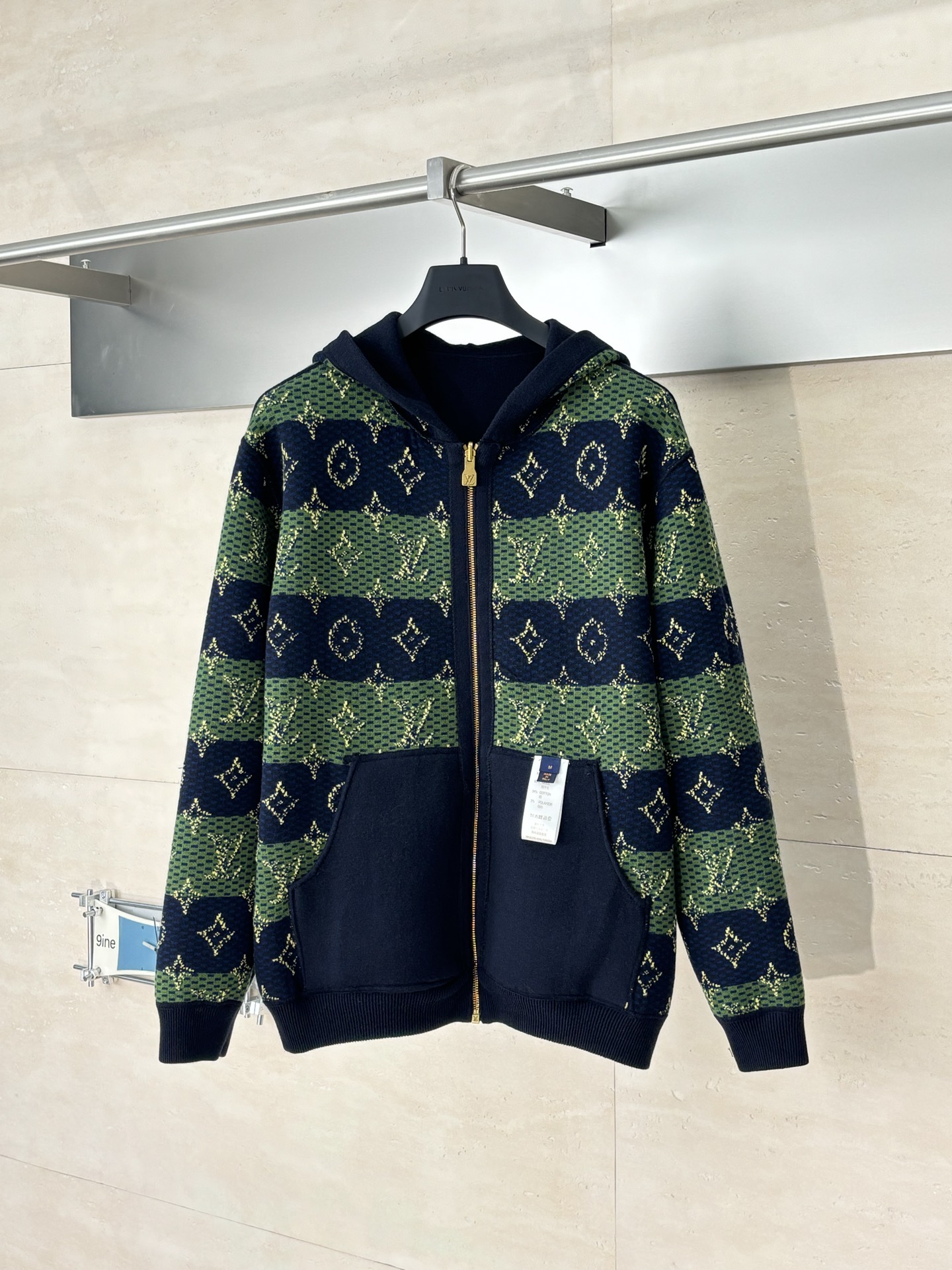 Cheap Louis Vuitton Thick Jackets For Men in 218813, $210 USD- [IB218813] - Replica Louis Vuitton Thick Jackets For Men