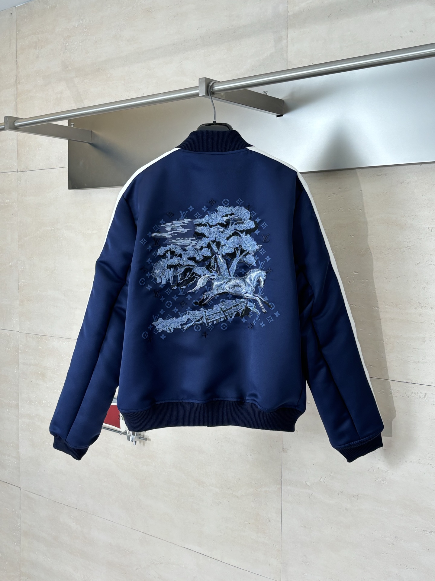 Cheap Louis Vuitton Thick Jackets For Men in 218816, $205 USD- [IB218816] - Replica Louis Vuitton Thick Jackets For Men