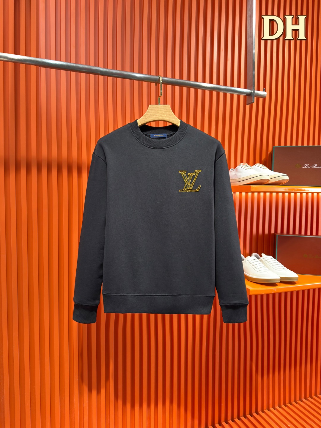 Cheap Louis Vuitton Hoodies for Men in 218842, $50 USD- [IB218842] - Replica Louis Vuitton Hoodies for Men