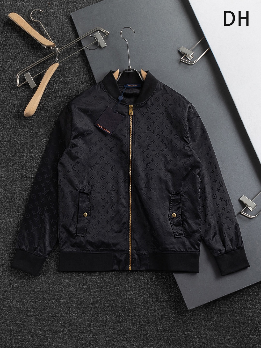 Cheap Louis Vuitton Thin Jackets For Men in 218854, $70 USD- [IB218854] - Replica Louis Vuitton Thin Jackets For Men