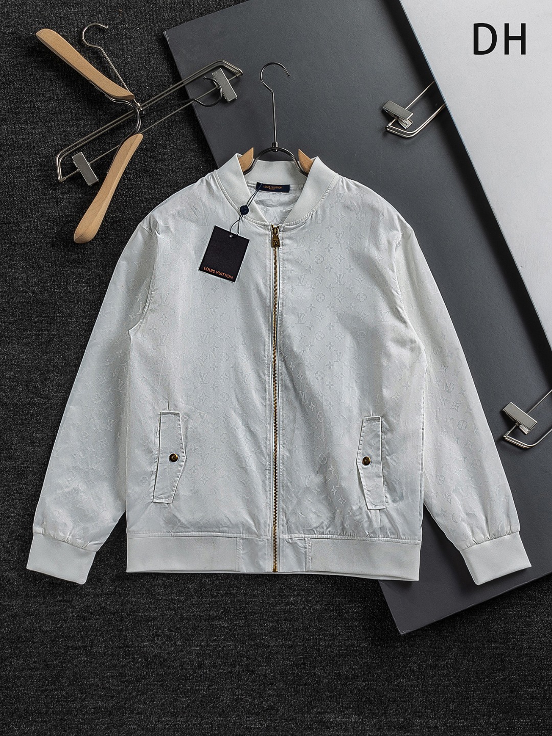 Cheap Louis Vuitton Thin Jackets For Men in 218855, $70 USD- [IB218855] - Replica Louis Vuitton Thin Jackets For Men