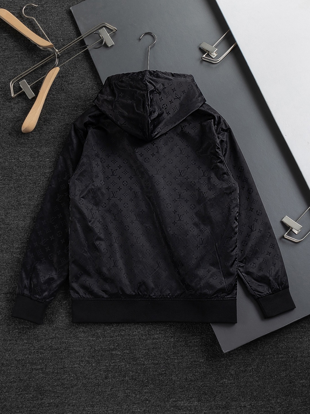 Cheap Louis Vuitton Thin Jackets For Men in 218856, $75 USD- [IB218856] - Replica Louis Vuitton Thin Jackets For Men
