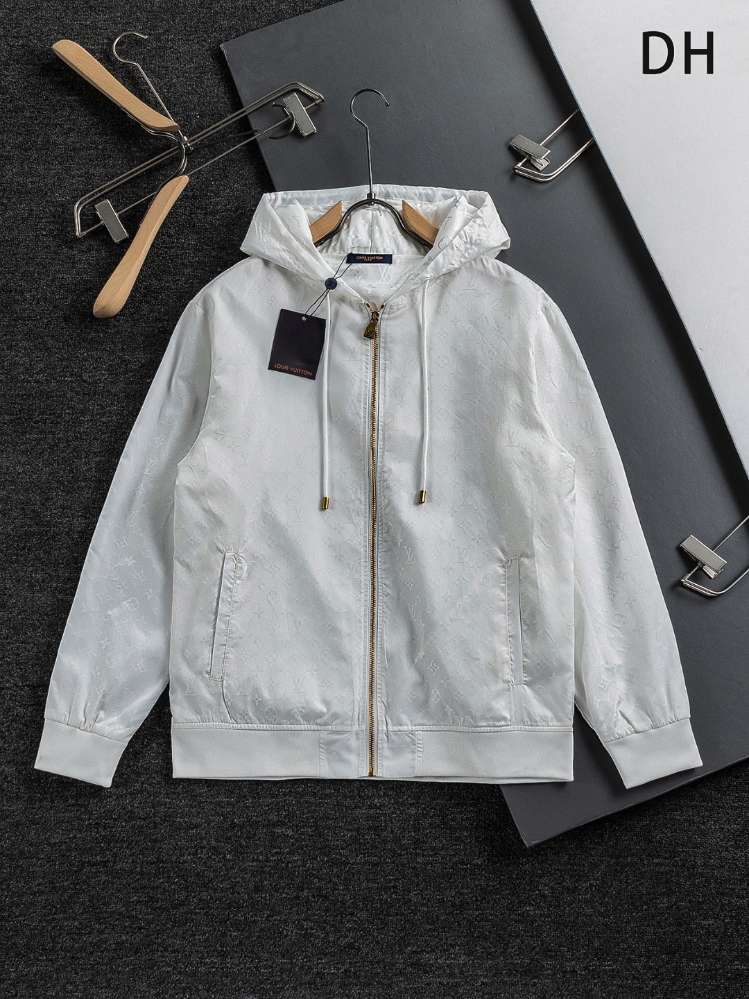 Cheap Louis Vuitton Thin Jackets For Men in 218857, $75 USD- [IB218857] - Replica Louis Vuitton Thin Jackets For Men