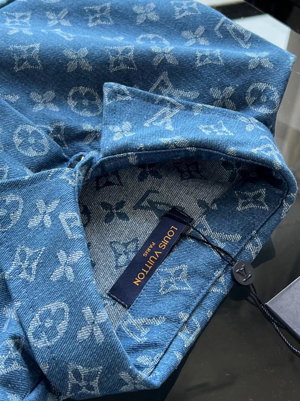 Cheap Louis Vuitton Thin Jackets For Men in 218860, $55 USD- [IB218860] - Replica Louis Vuitton Thin Jackets For Men