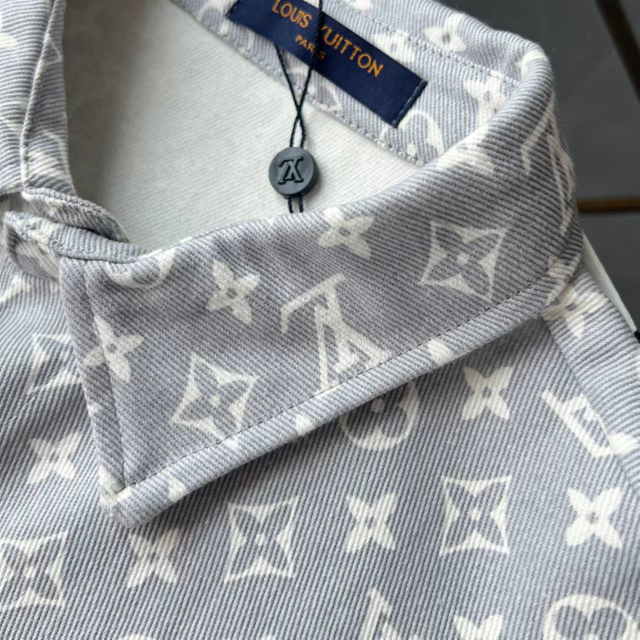 Cheap Louis Vuitton Thin Jackets For Men in 218861, $55 USD- [IB218861] - Replica Louis Vuitton Thin Jackets For Men