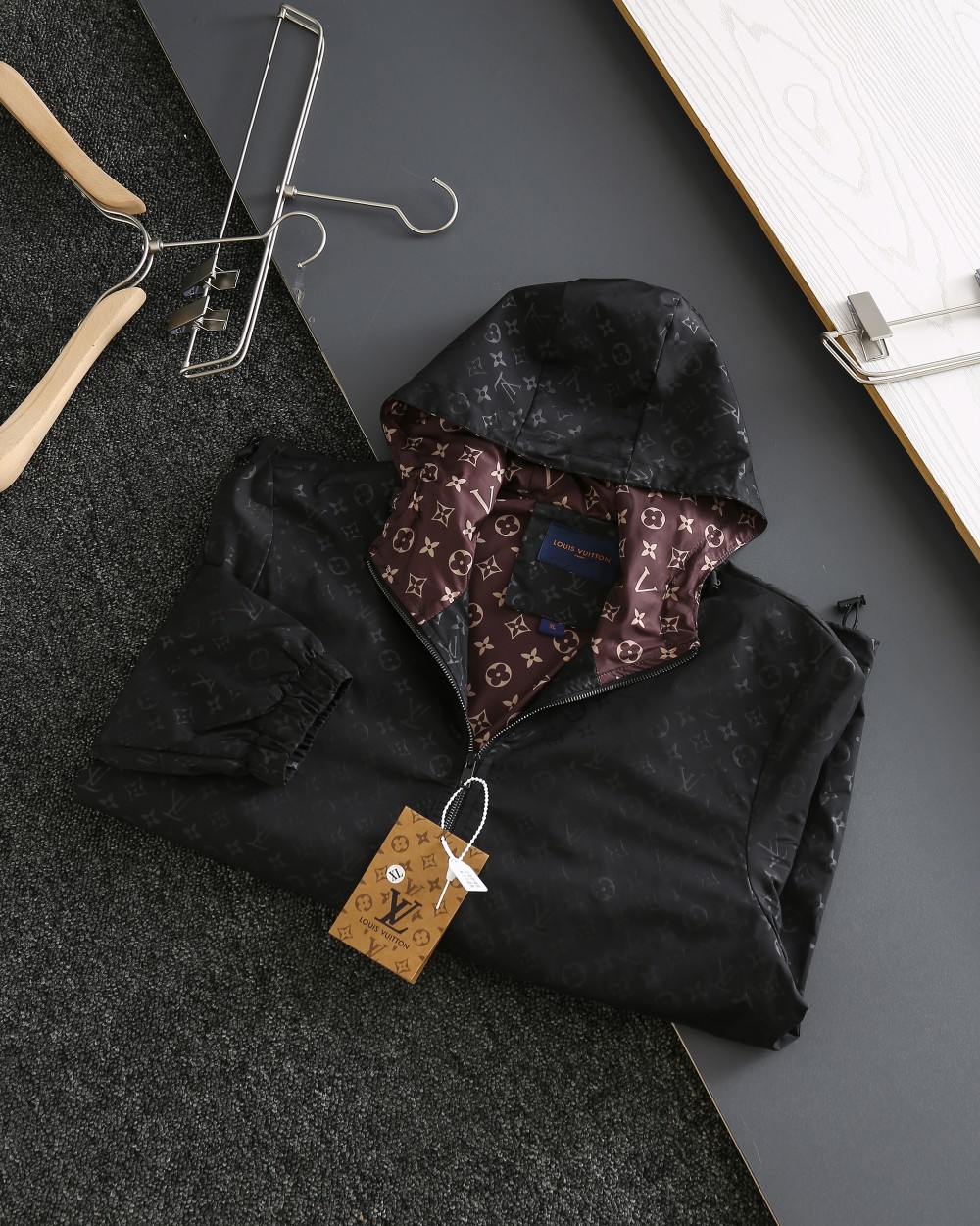 Cheap Louis Vuitton Thin Jackets For Men in 218863, $60 USD- [IB218863] - Replica Louis Vuitton Thin Jackets For Men