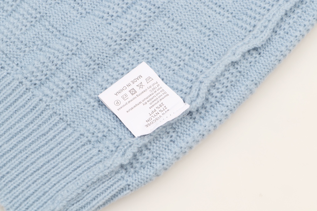 Cheap Fendi Sweaters in 218908, $45 USD- [IB218908] - Replica Fendi Sweaters