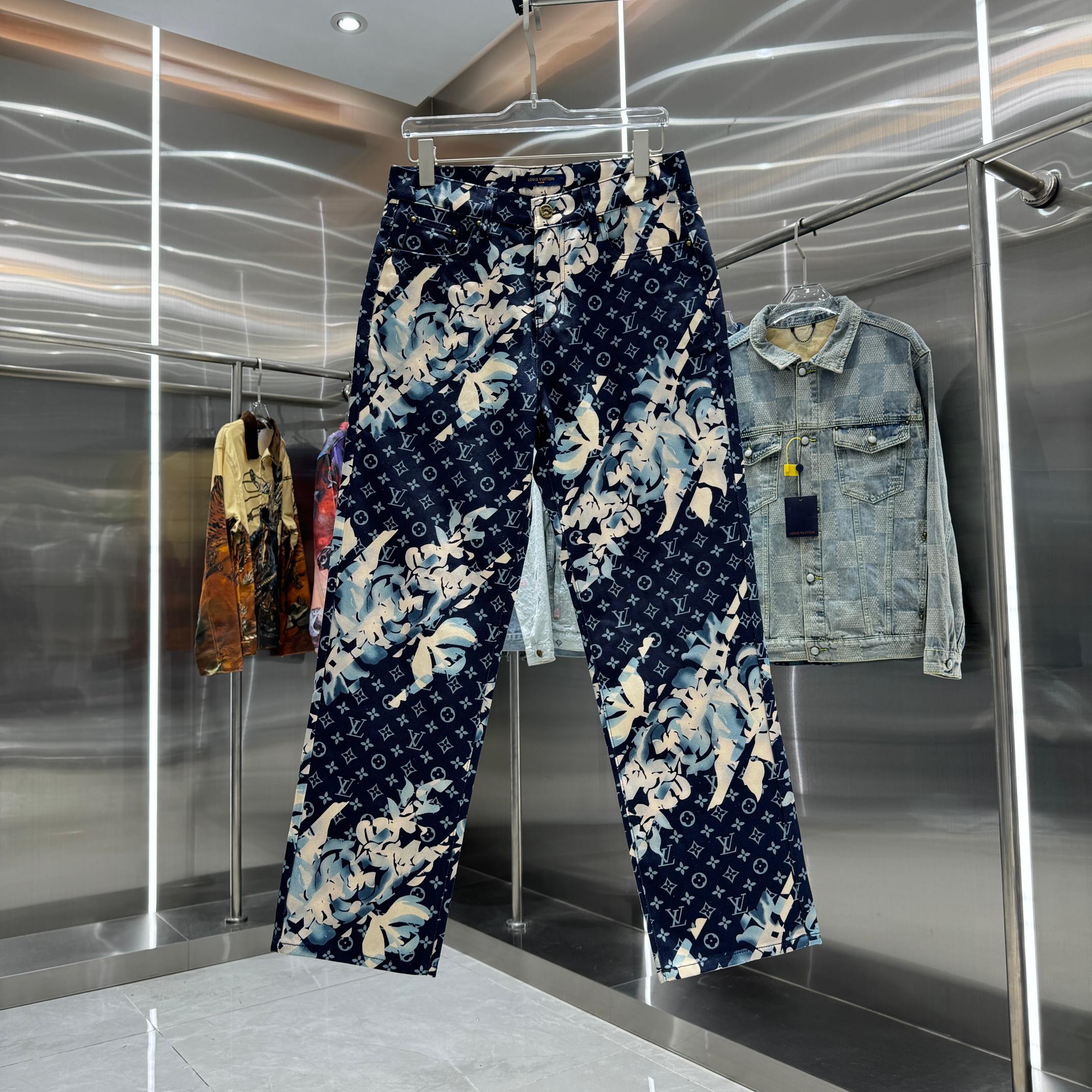 Cheap Louis Vuitton Jeans for Men in 218933, $65 USD- [IB218933] - Replica Louis Vuitton Jeans for Men