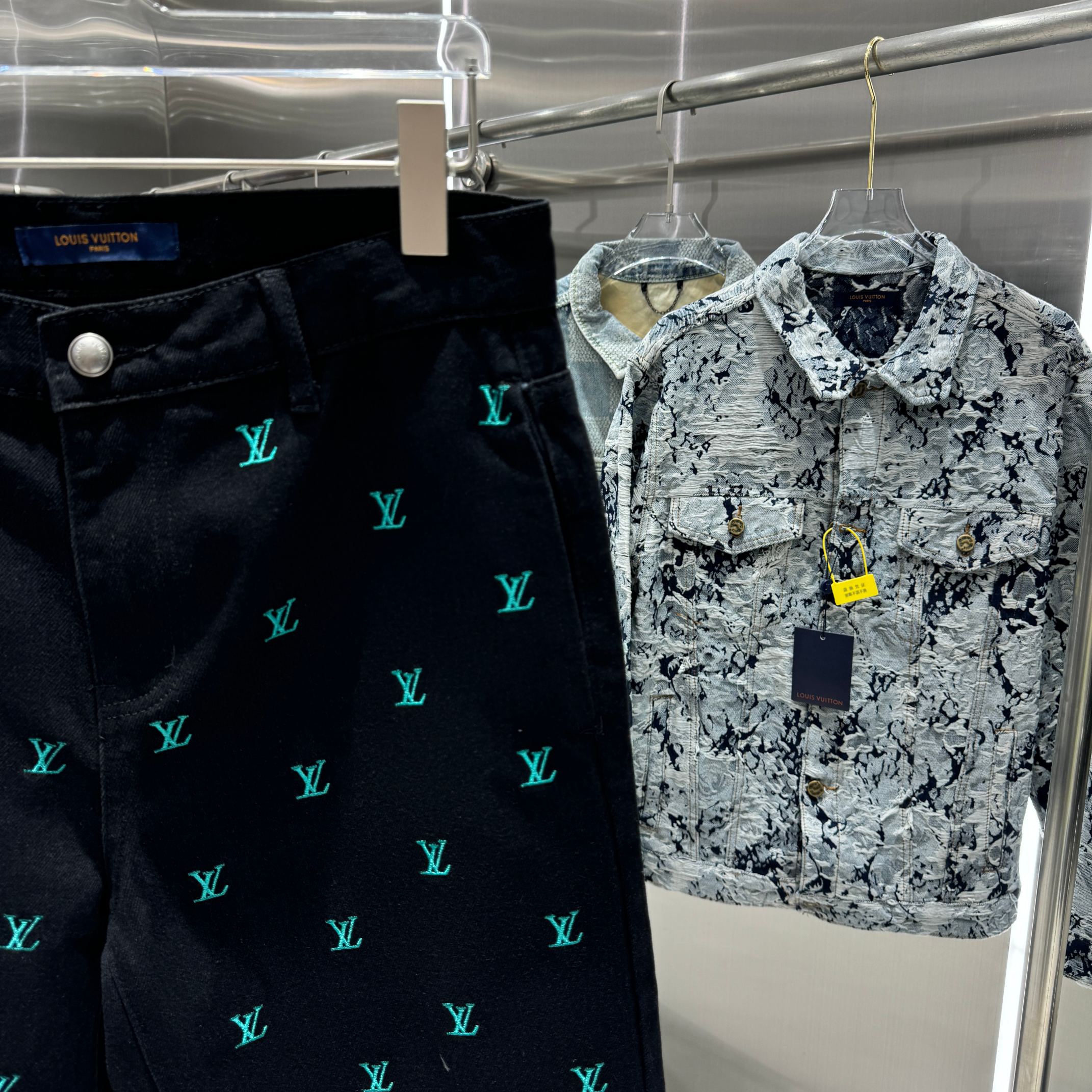 Cheap Louis Vuitton Jeans for Men in 218934, $65 USD- [IB218934] - Replica Louis Vuitton Jeans for Men