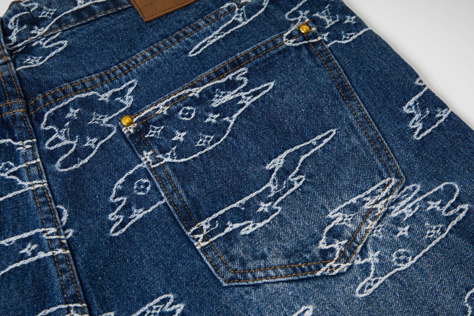 Cheap Louis Vuitton Jeans for Men in 218938, $60 USD- [IB218938] - Replica Louis Vuitton Jeans for Men