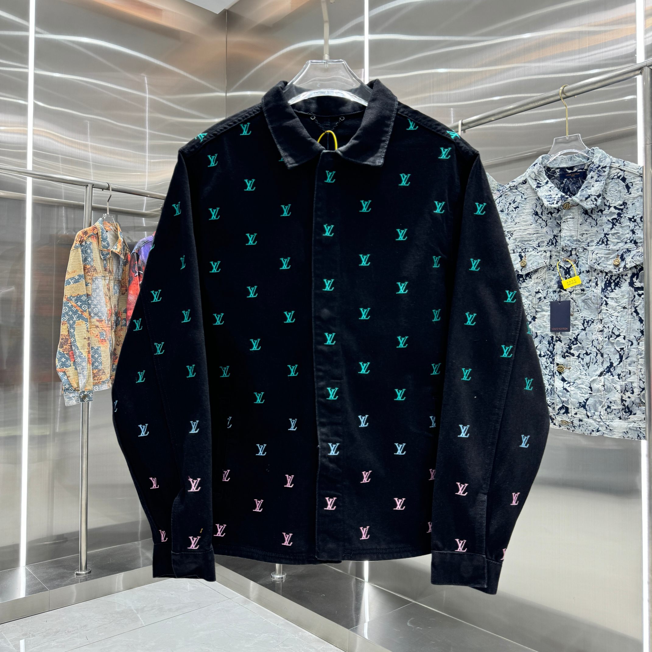 Cheap Louis Vuitton Thin Jackets For Men in 218943, $65 USD- [IB218943] - Replica Louis Vuitton Thin Jackets For Men